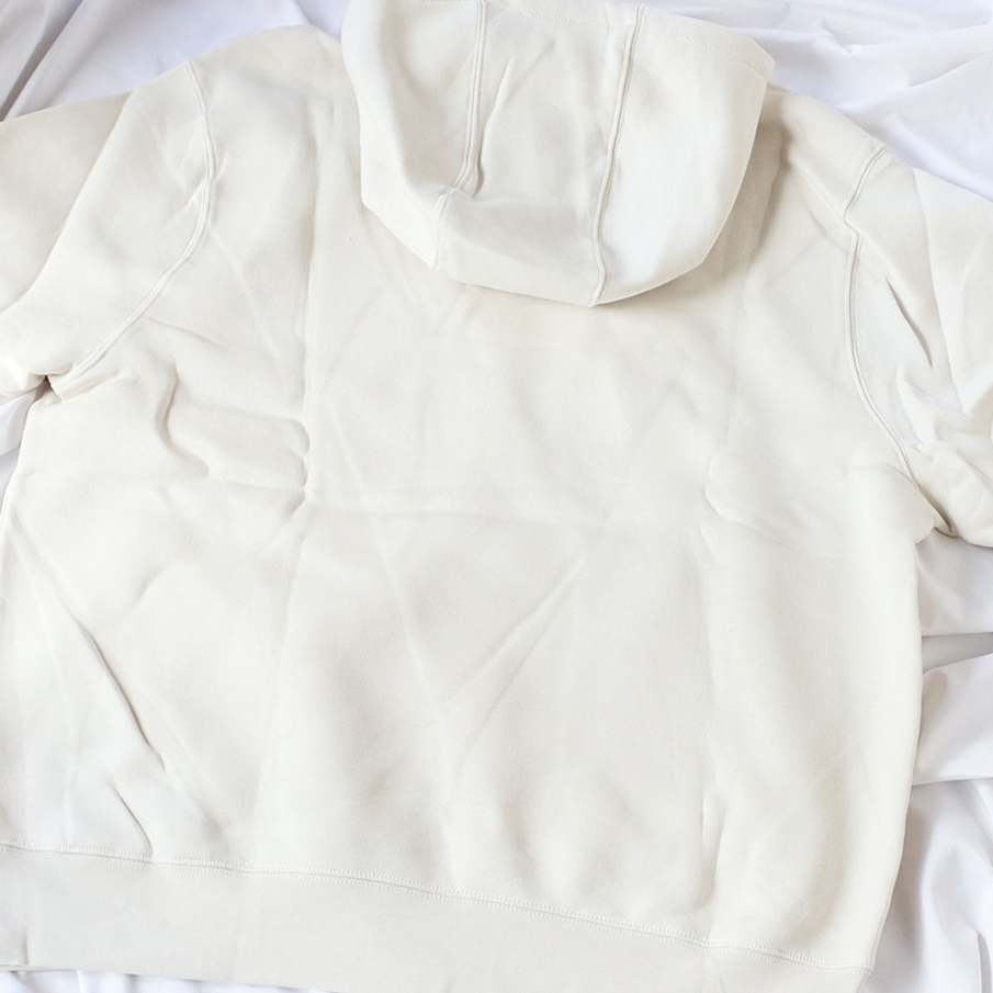 Nike Club Fleece Pullover Hoodie Light Khaki 착용 스타일 - 3