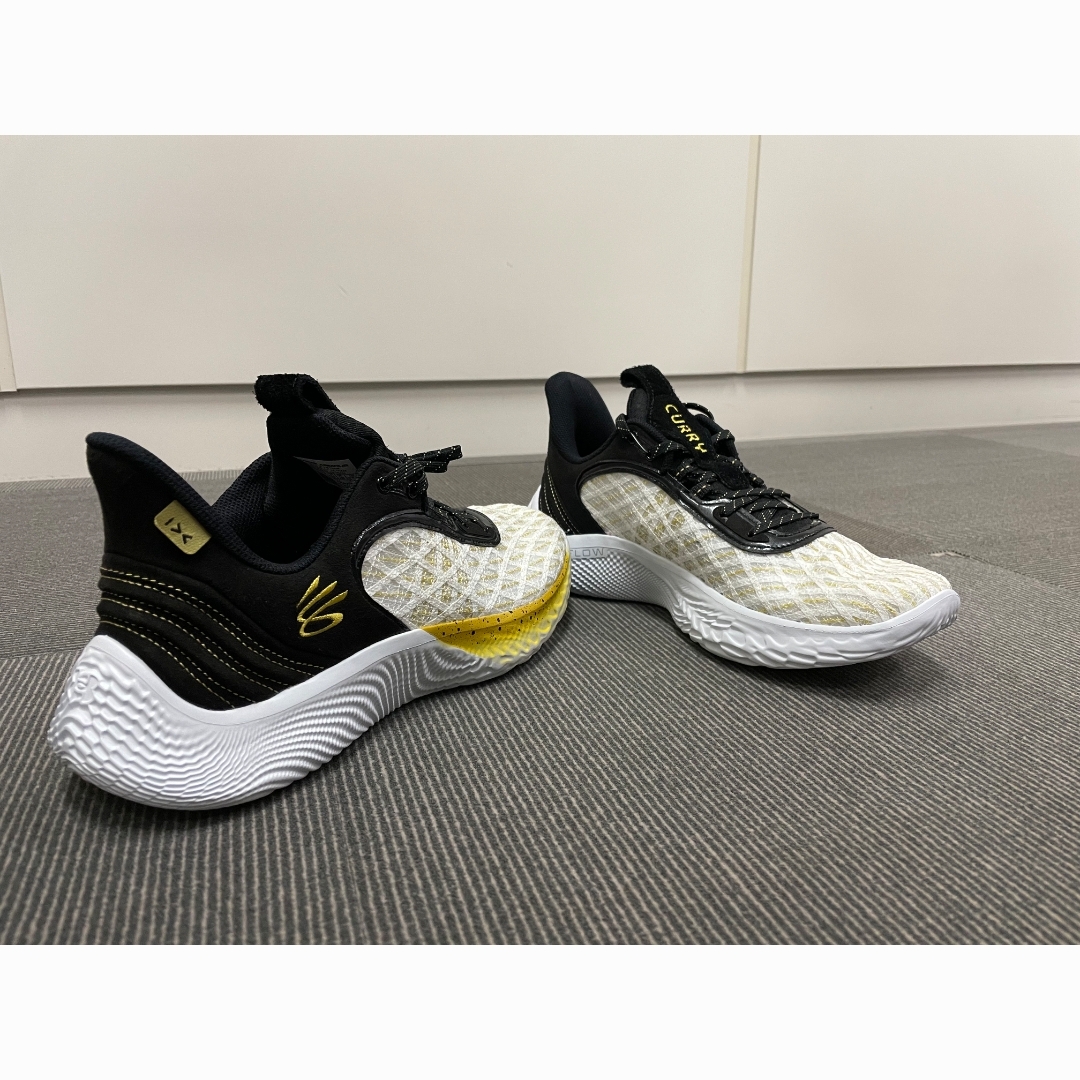 Under Armour Curry Flow 9 White Black 착용 스타일