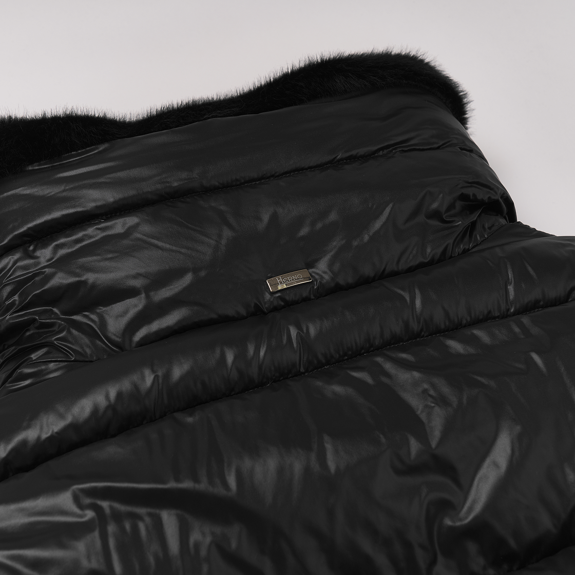 (W) 에르노 봄버 자켓 나일론 울트라라이트 뉴 레이디 포 퍼 블랙((W) Herno Bomber Jacket In Nylon Ultralight New Lady Faux Fur Black) - 5