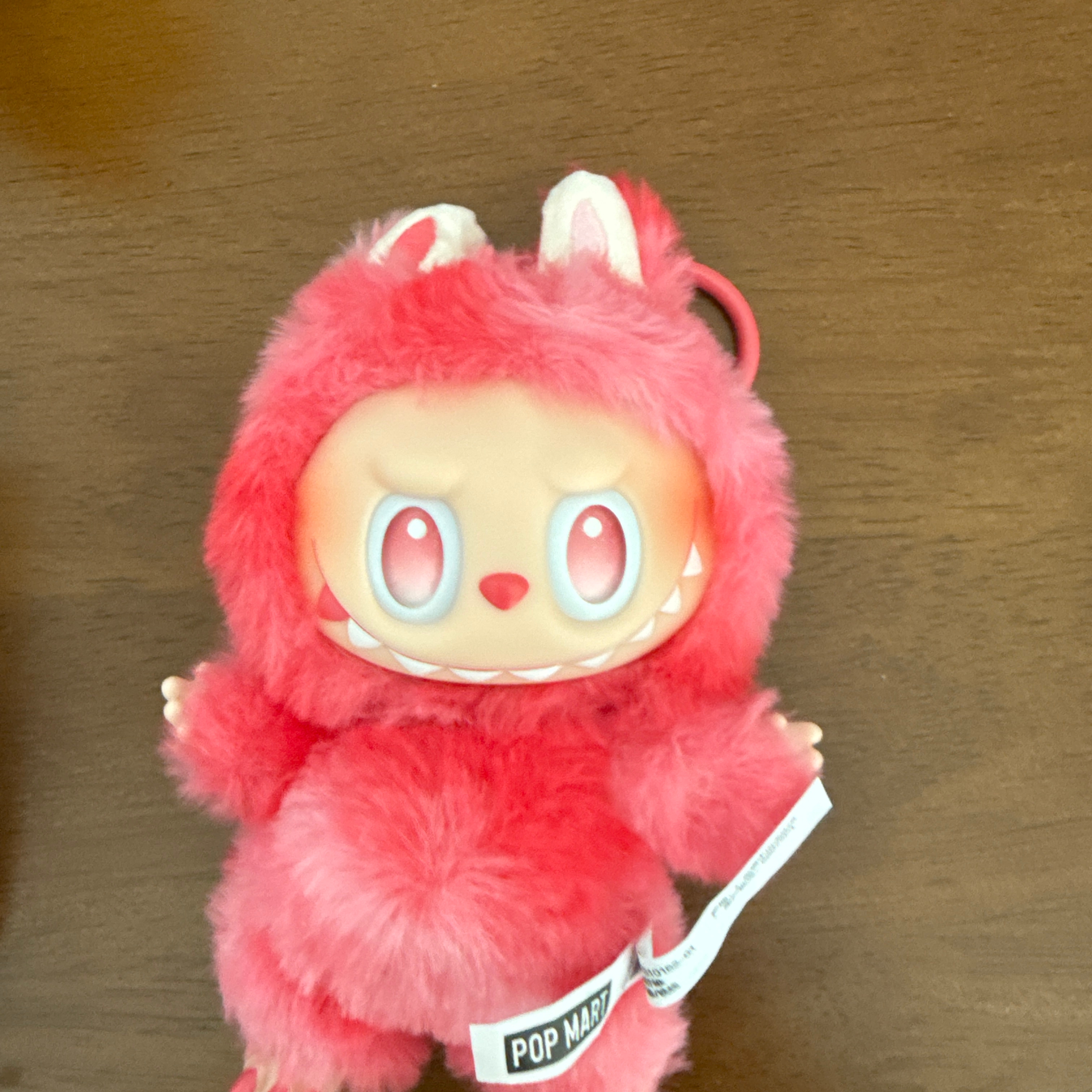 Pop Mart Labubu The Monsters Highlight Series Sealed Case (1 Blind Box) 착용 스타일