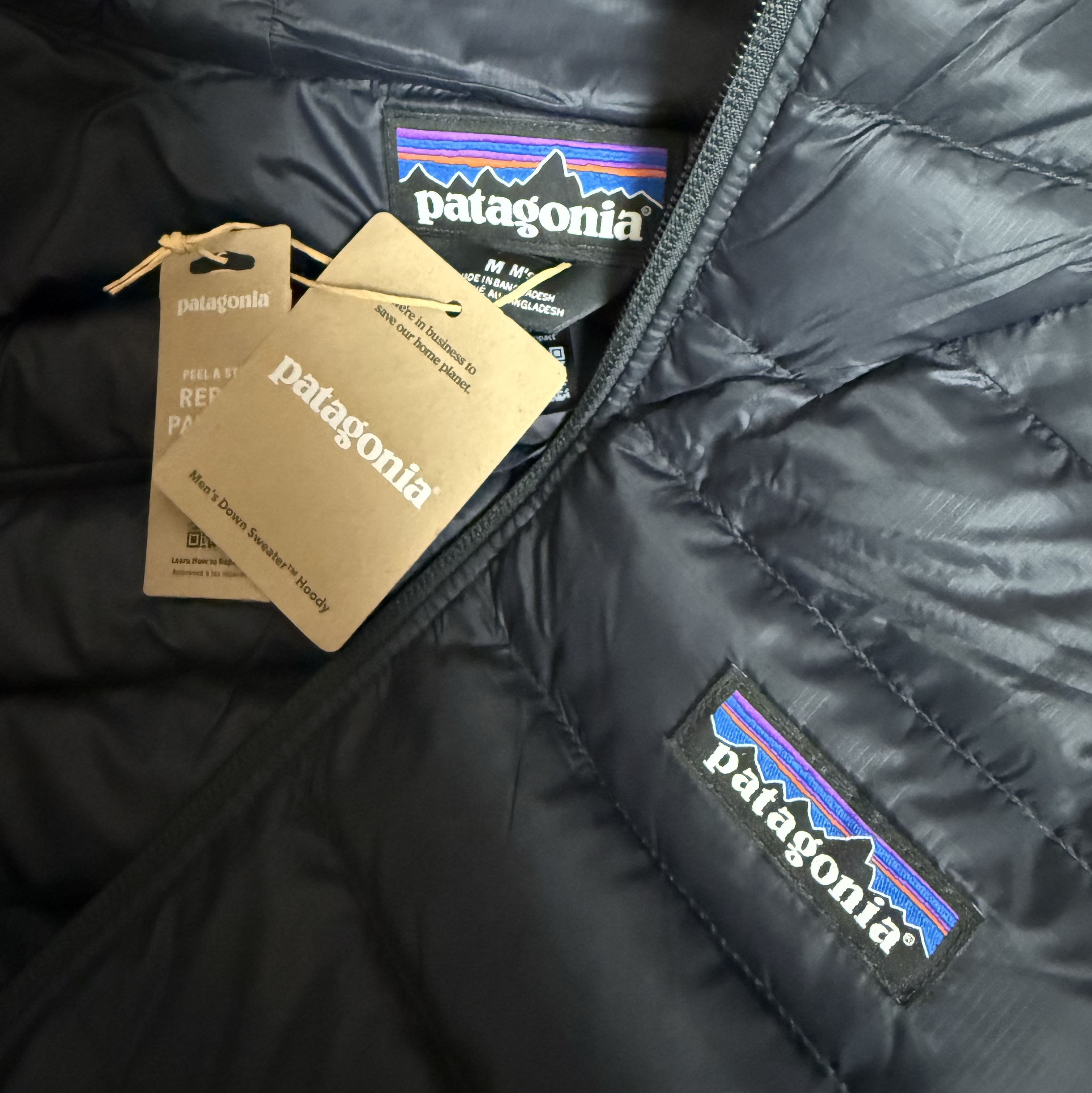 Patagonia Down Sweater Hoody Black 착용 스타일 - 3