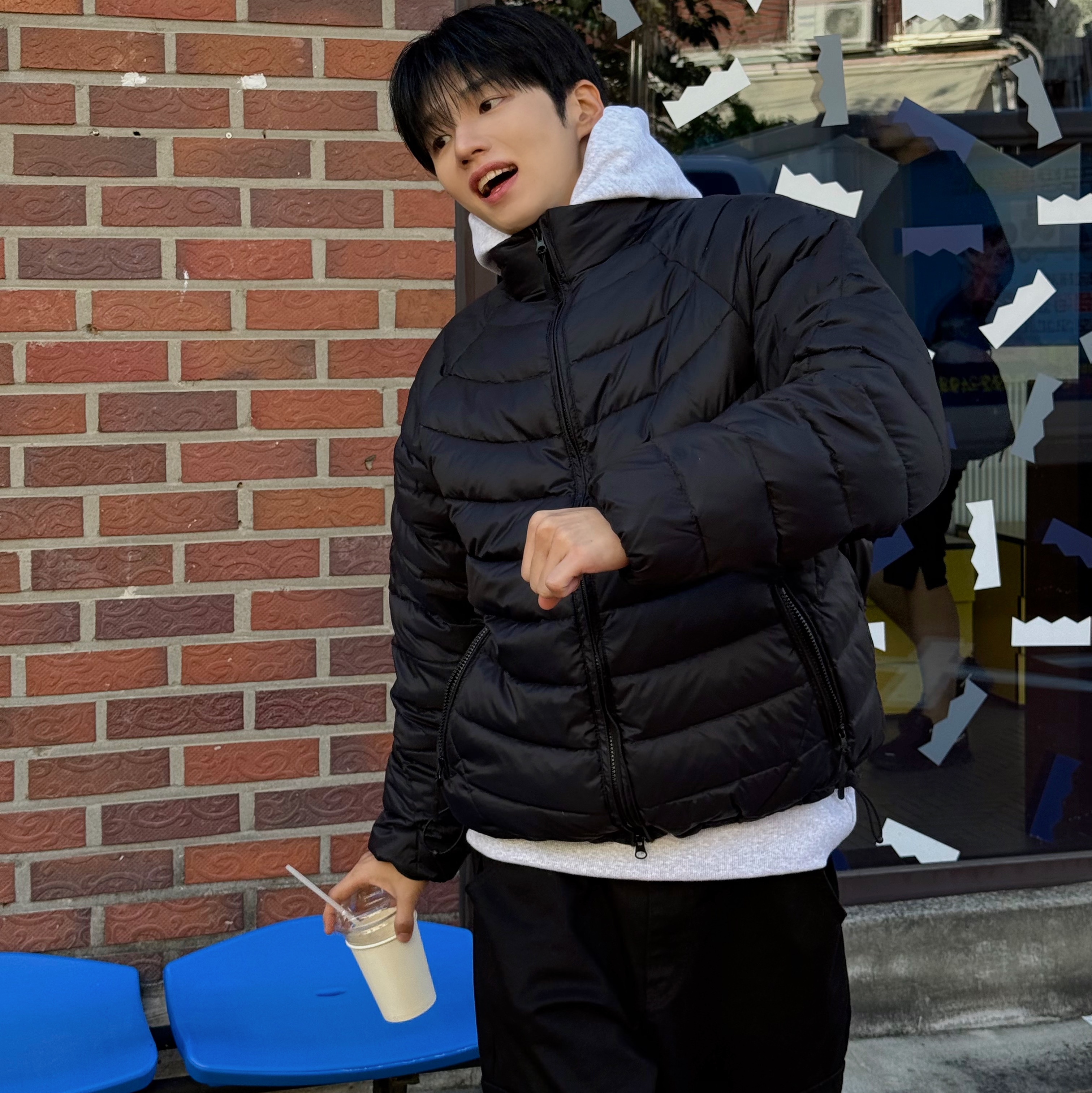 Millo Archive Descend Line Light Puffer Jacket Black 착용 스타일 - 2