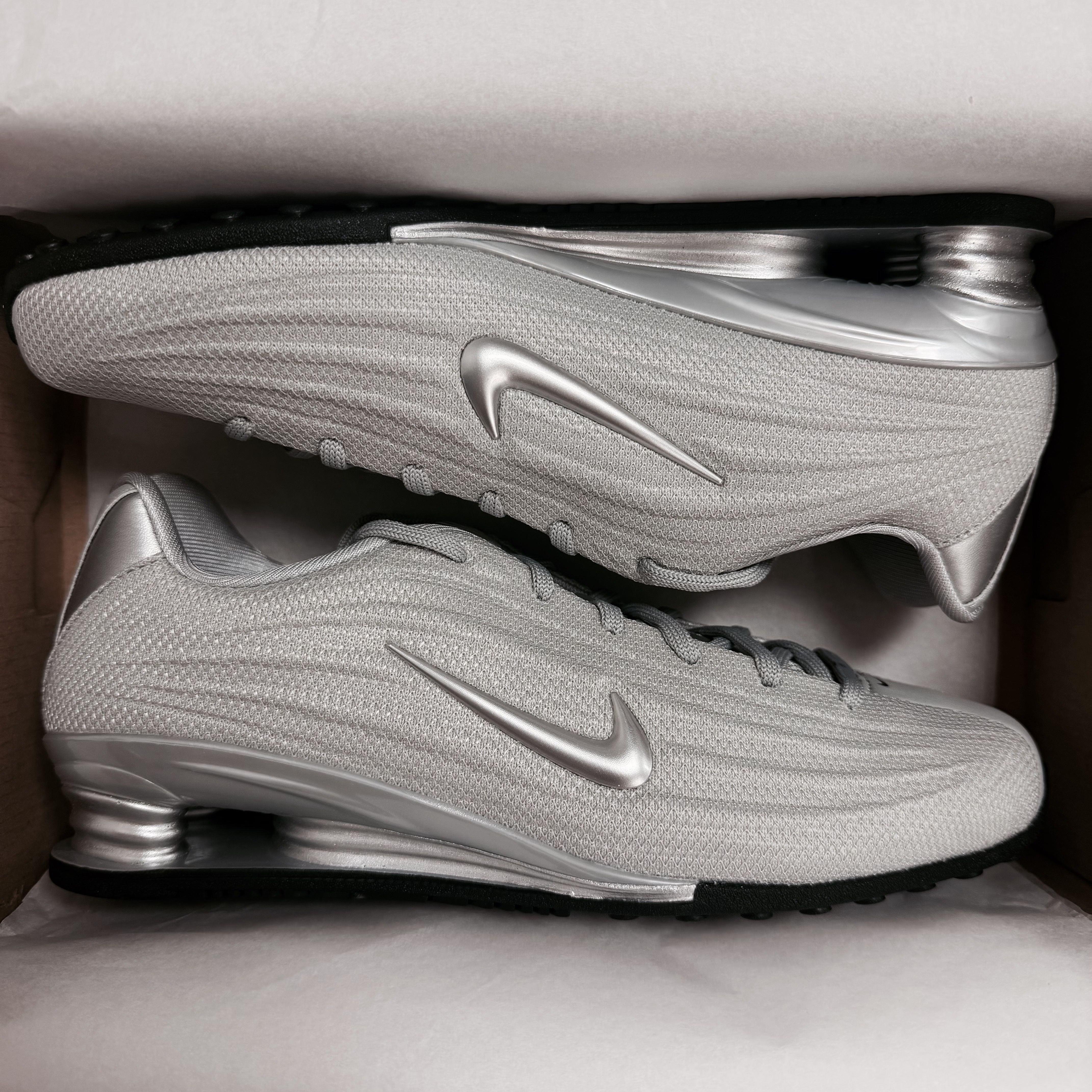 (W) Nike Shox Z Metallic Silver 착용 스타일