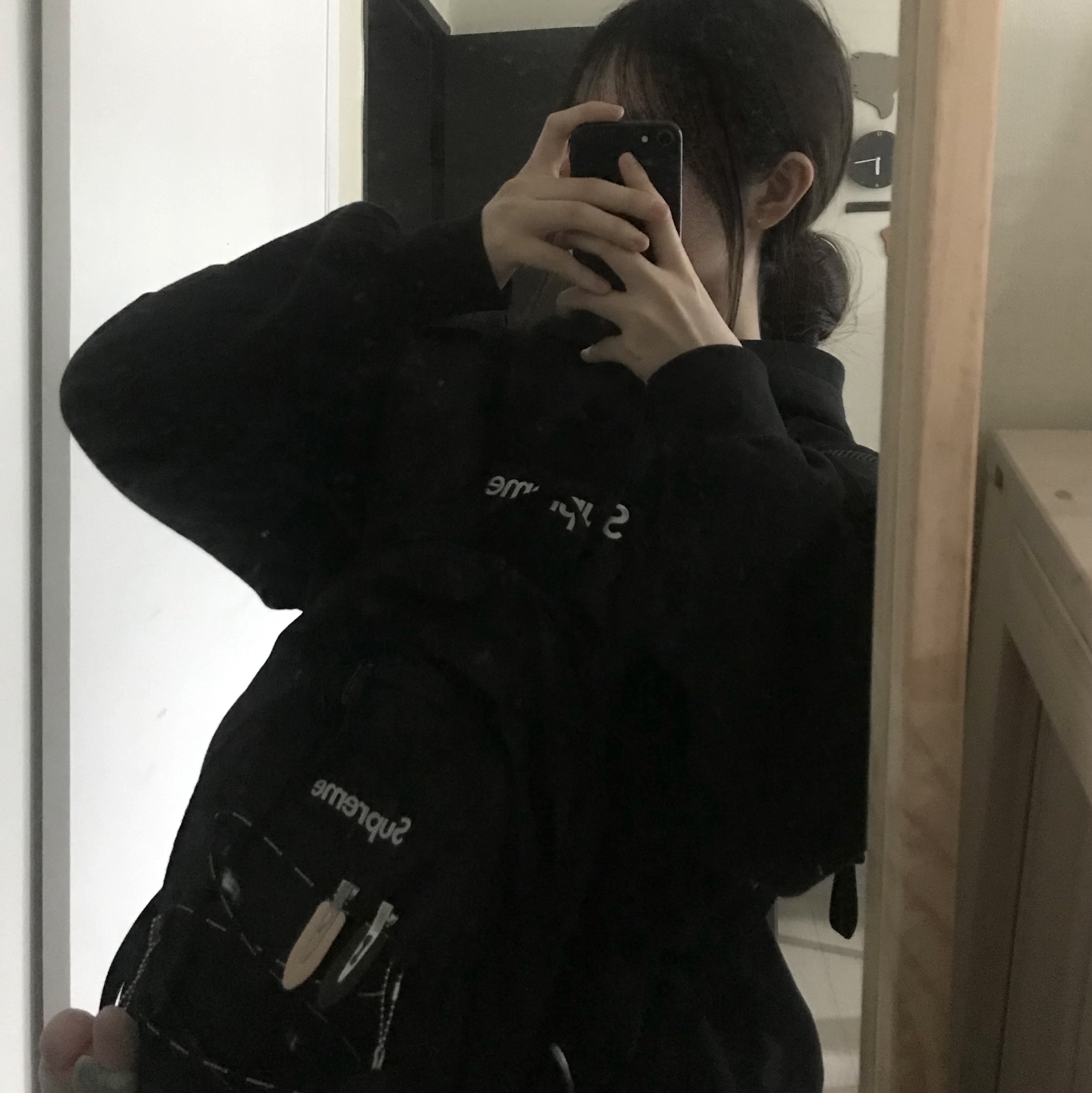 Supreme Box Logo Hooded Sweatshirt Black - 23FW, Supreme Backpack Black - 22SS 착용 스타일
