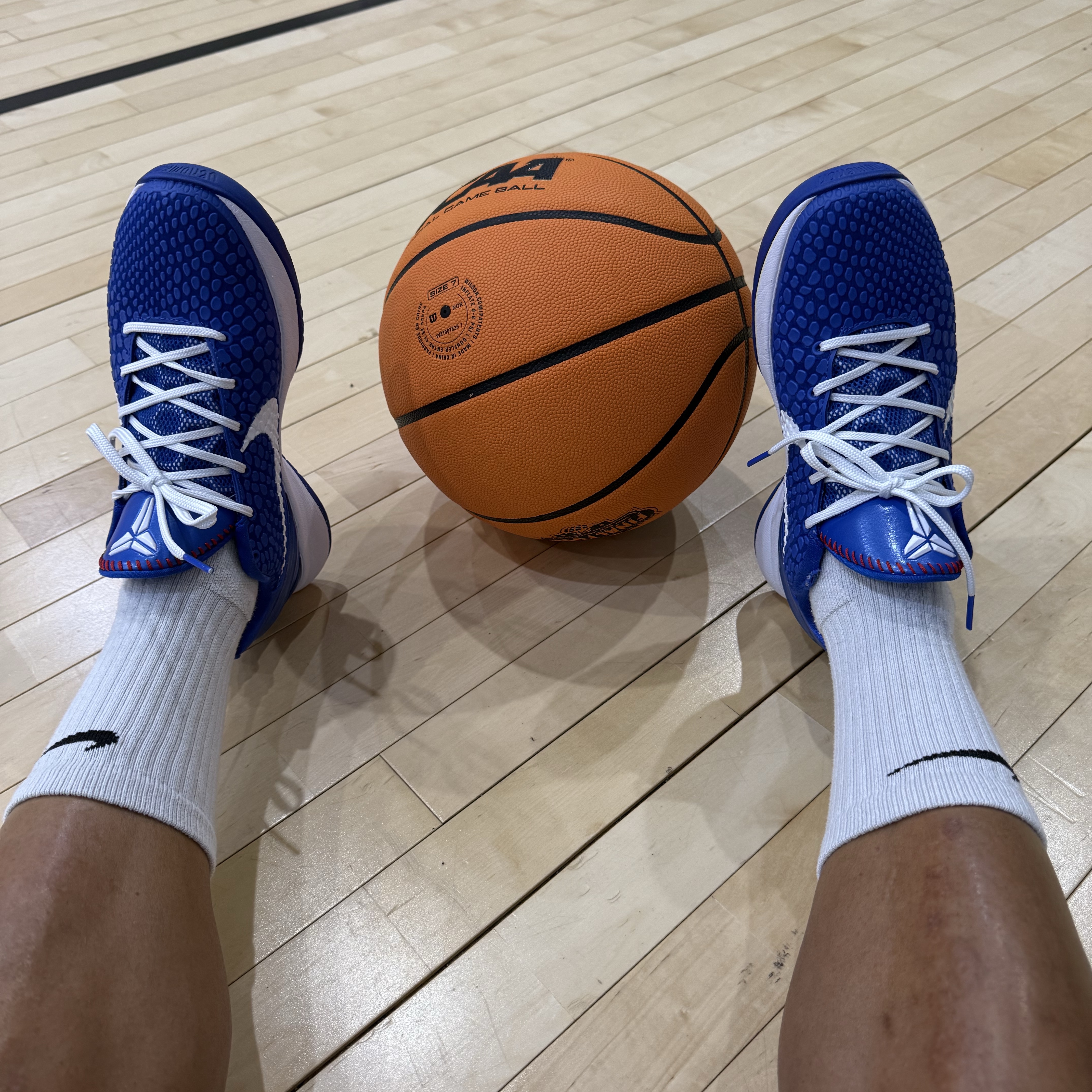 Nike Kobe 6 Protro Game Royal White 착용 스타일