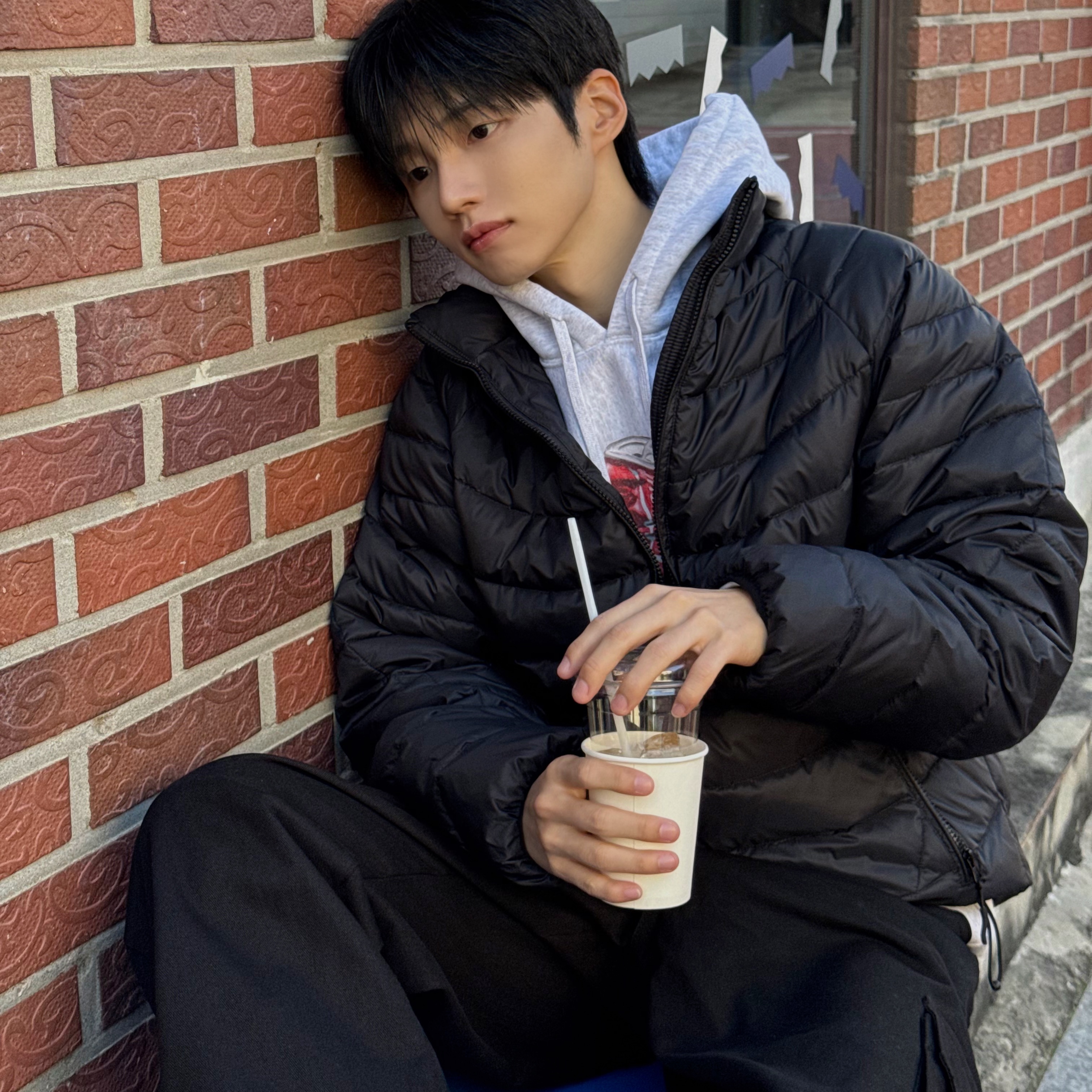 Millo Archive Descend Line Light Puffer Jacket Black 착용 스타일 - 4