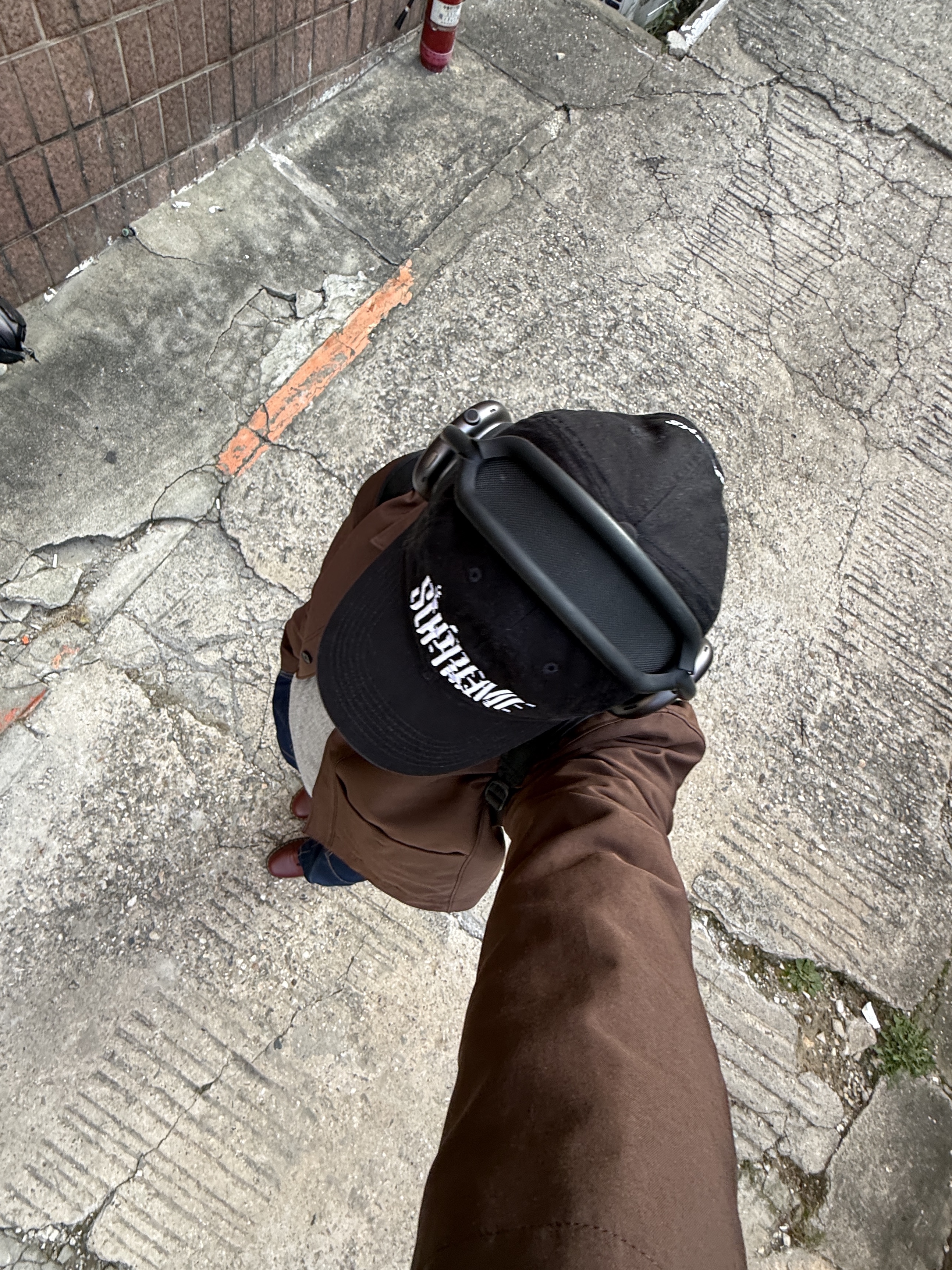 Dr. Martens 1461 Smooth Leather Oxford Shoes Cherry Red, Arc'teryx Heliad 15 Backpack Black 착용 스타일 - 10