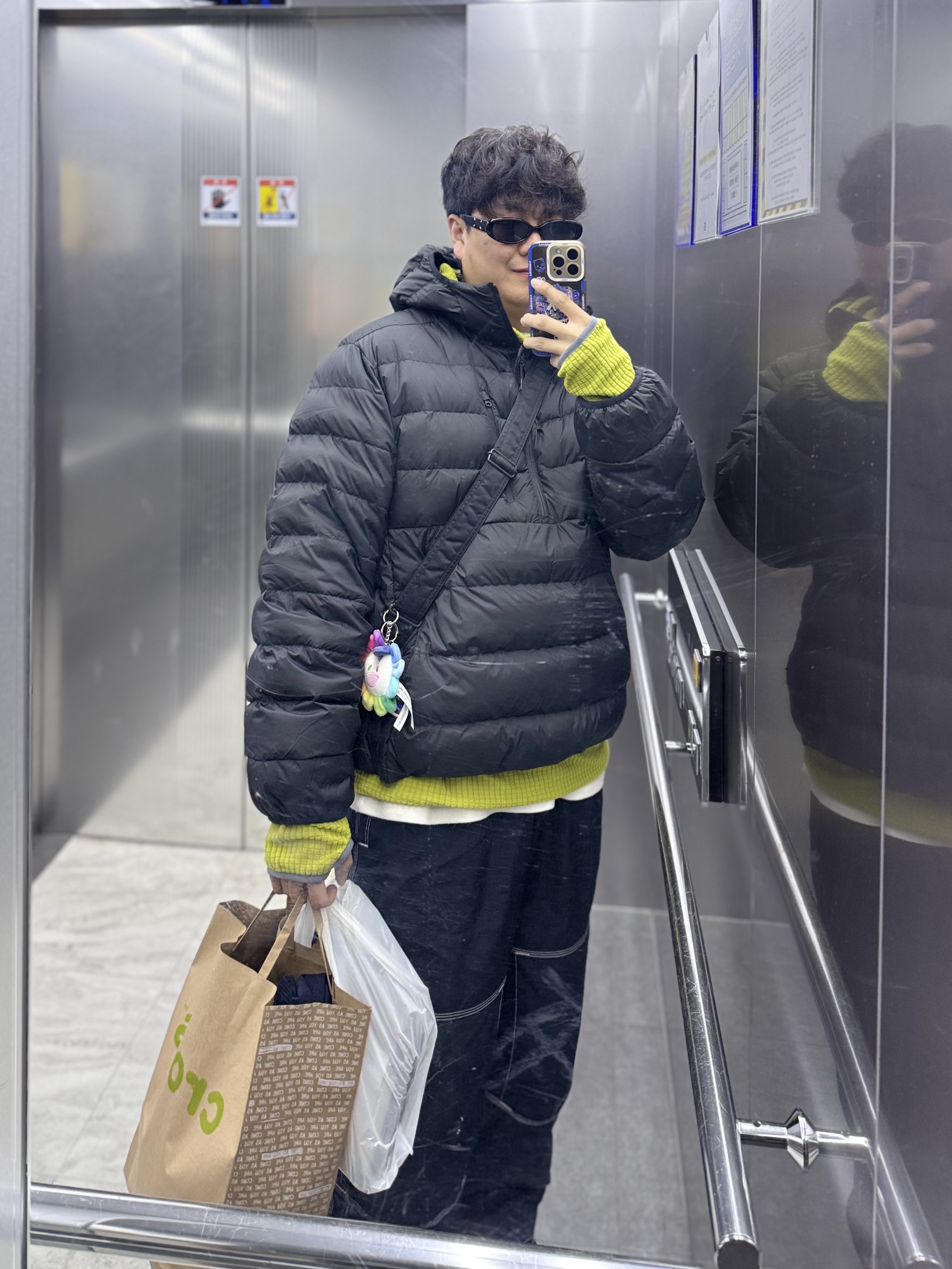Musinsa Standard City Leisure Hooded Light Down Jacket Black, Gentle Monster x Maison Margiela MM206 Black Gray 착용 스타일