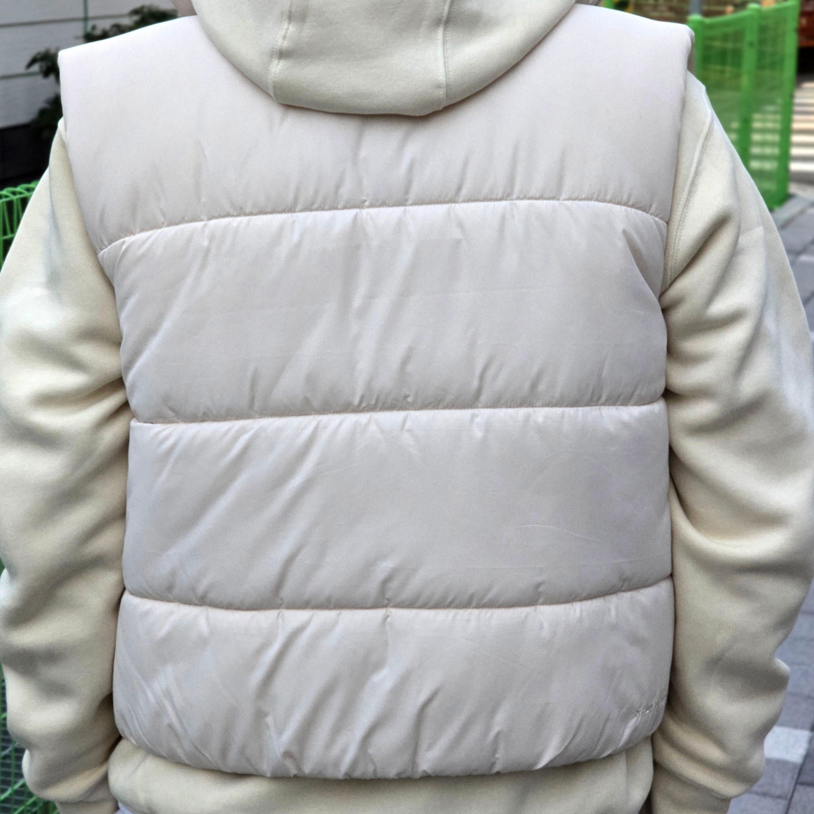 (W) Nike NSW Classic Padded Therma-Fit Loose Vest Light Bone White - Asia, (W) Nike NSW Classic Padded Therma-Fit Loose Vest Light Orewood Brown White - Asia 착용 스타일 - 2