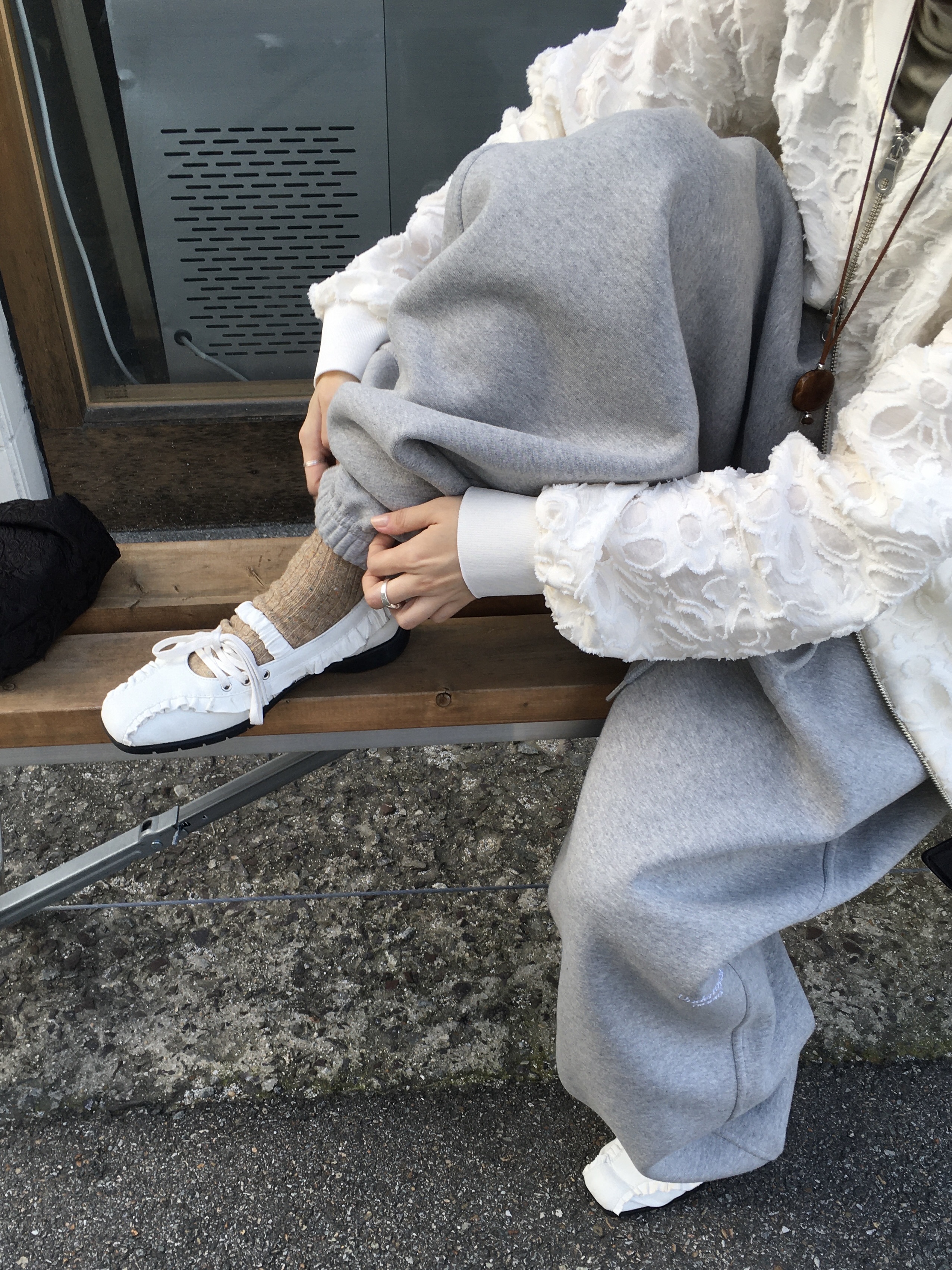 Undermycar Mu.03 Anti Fxxking Logo Play Oversized Sweat Jogger Melange Gray 착용 스타일 - 4