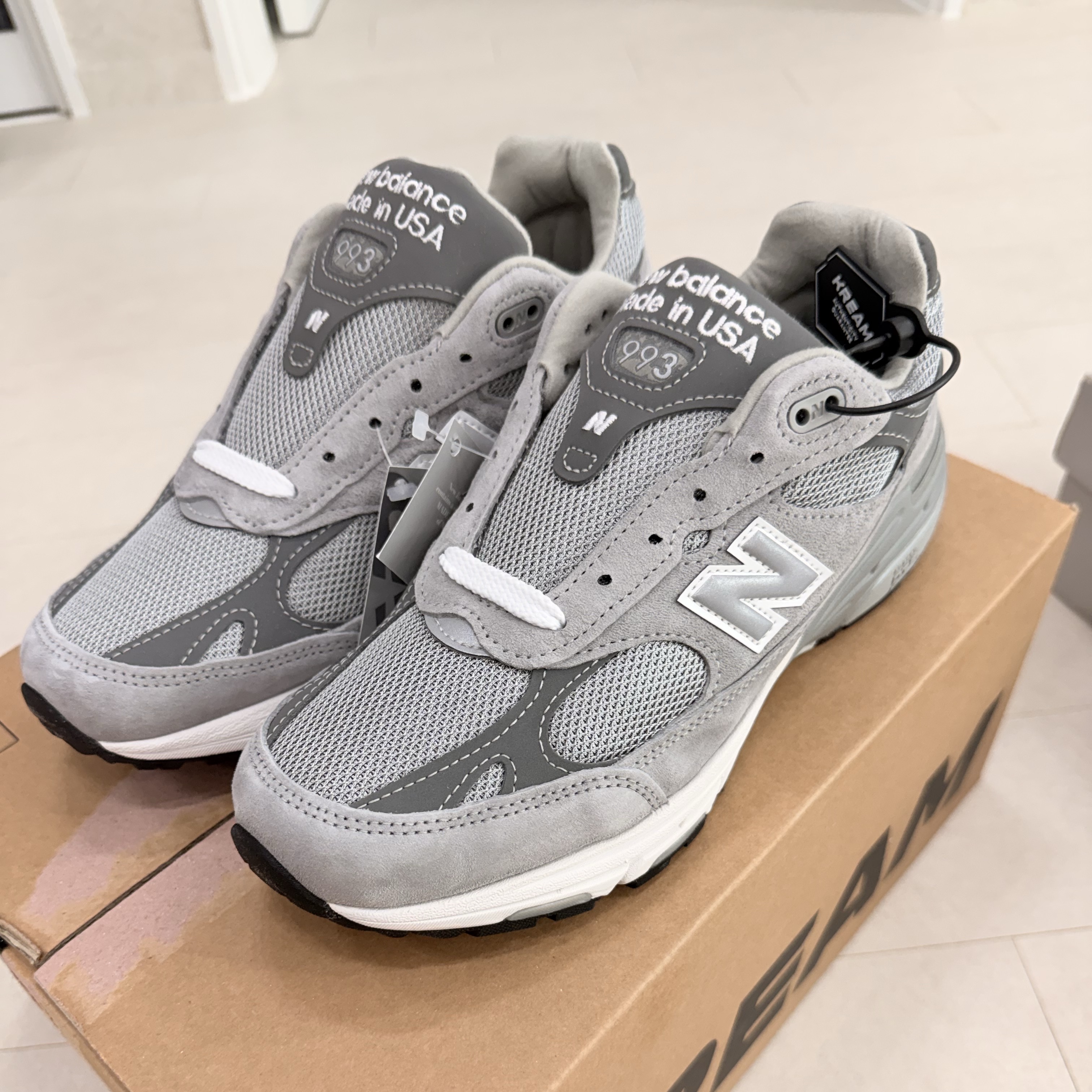 New Balance 993 Made in USA Grey - D Standard 착용 스타일