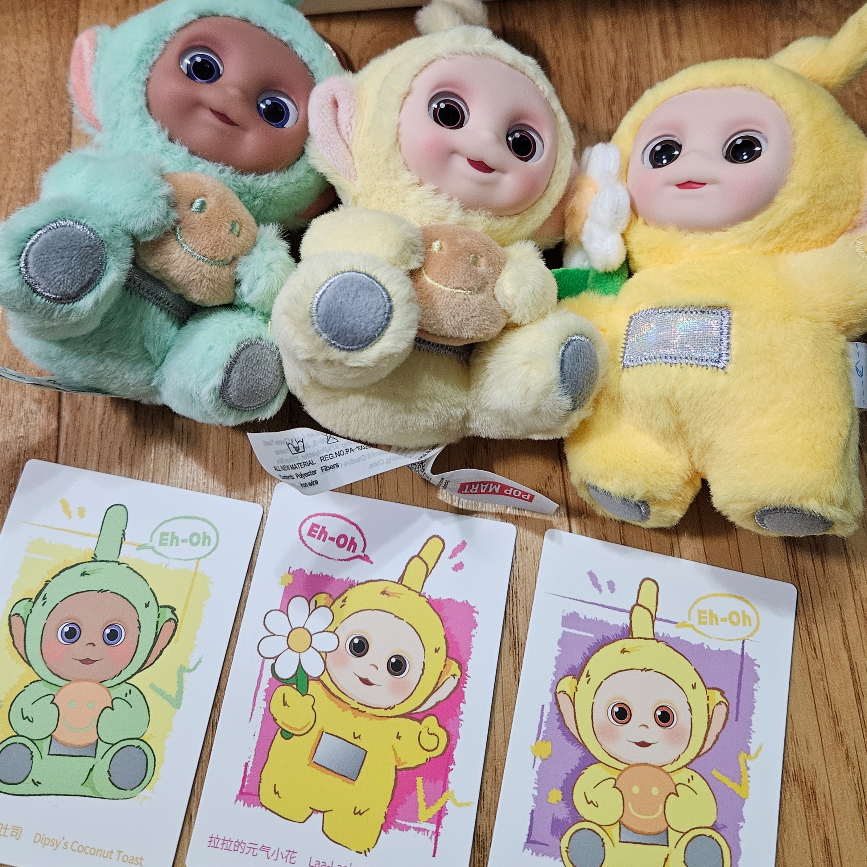 Pop Mart Teletubbies Say Hello Series Figures Sealed Case (1 Blind Box), Pop Mart Teletubbies Say Hello Series Figures Sealed Case Laa Laa's Energetic Flower (Opened Case) 착용 스타일