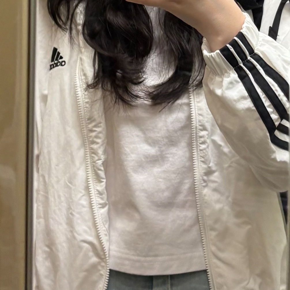 (W) Adidas Essential 3-Stripes Woven Windbreaker Jacket White - KR Sizing 착용 스타일