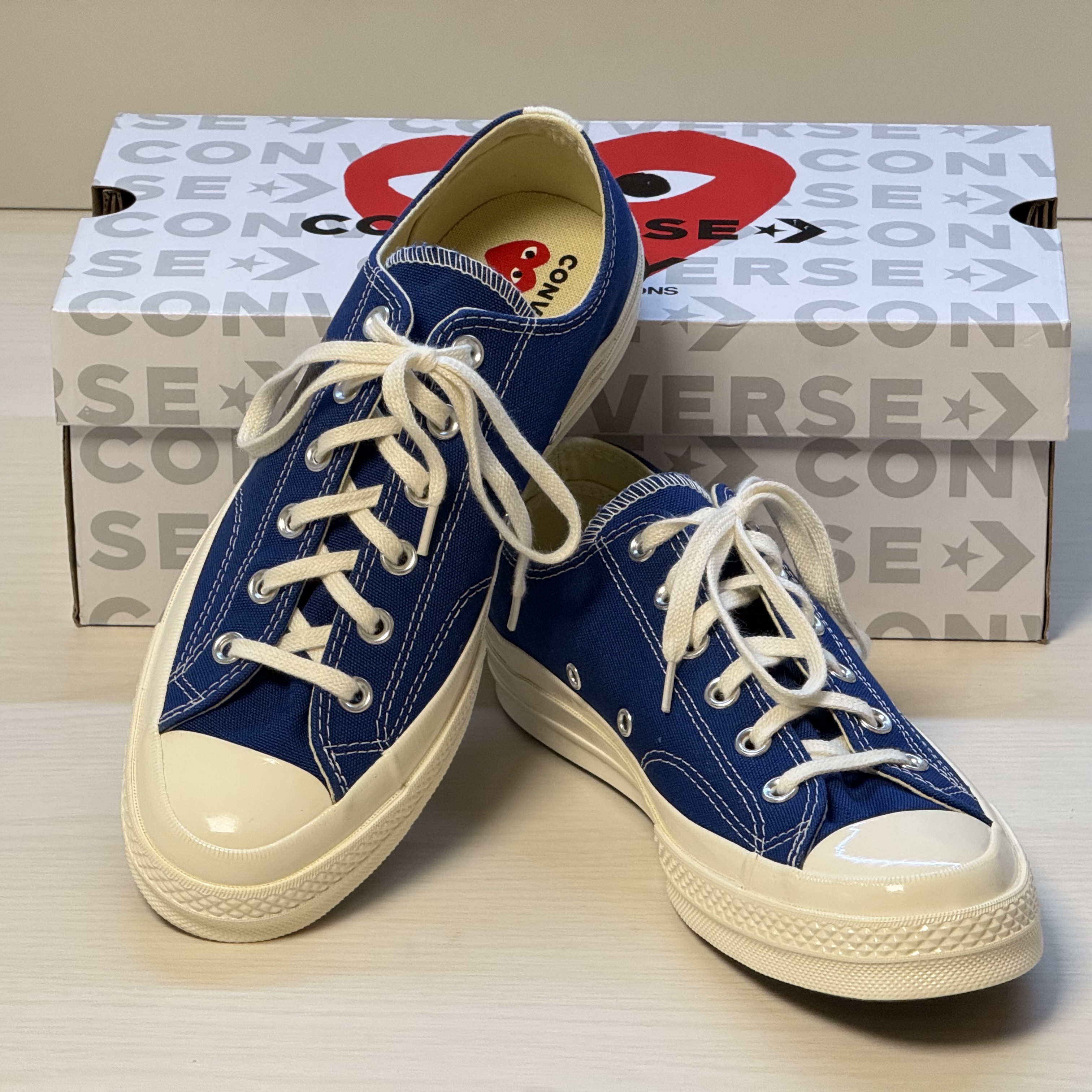 Converse x Play Comme des Garcons Chuck 70 Ox Blue Quartz 착용 스타일 - 1