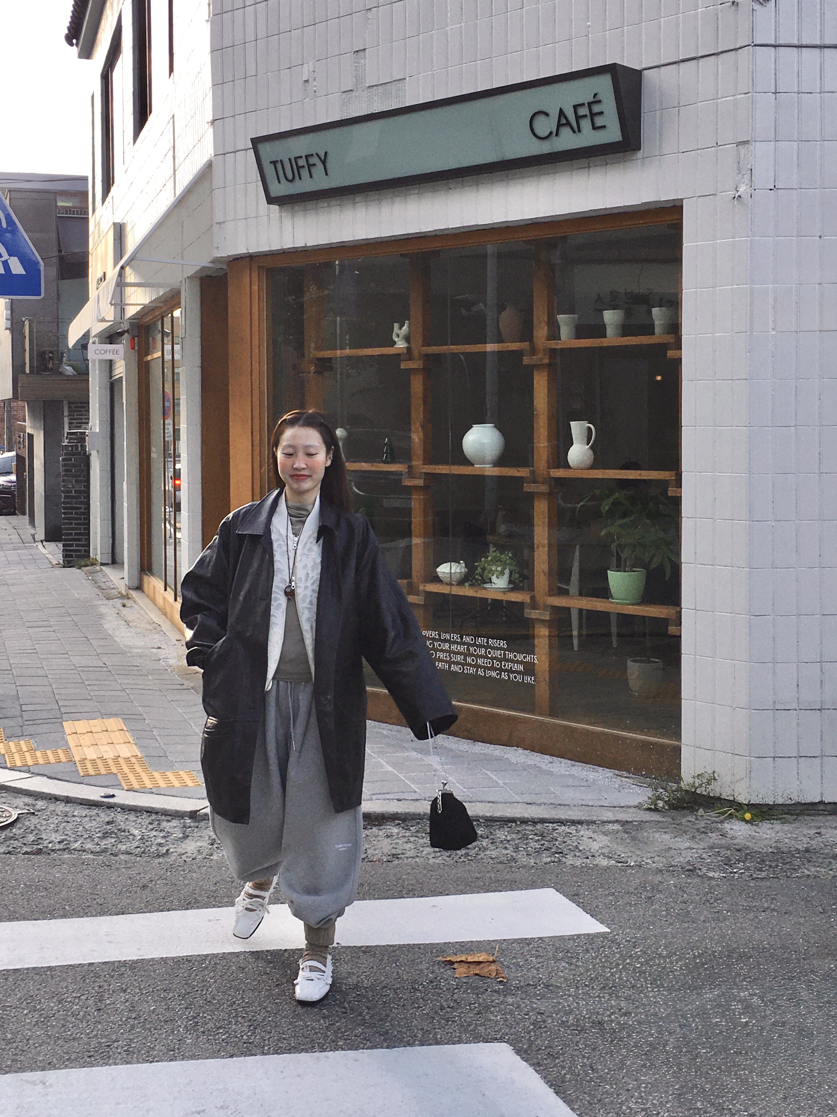 Undermycar Mu.03 Anti Fxxking Logo Play Oversized Sweat Jogger Melange Gray 착용 스타일 - 1