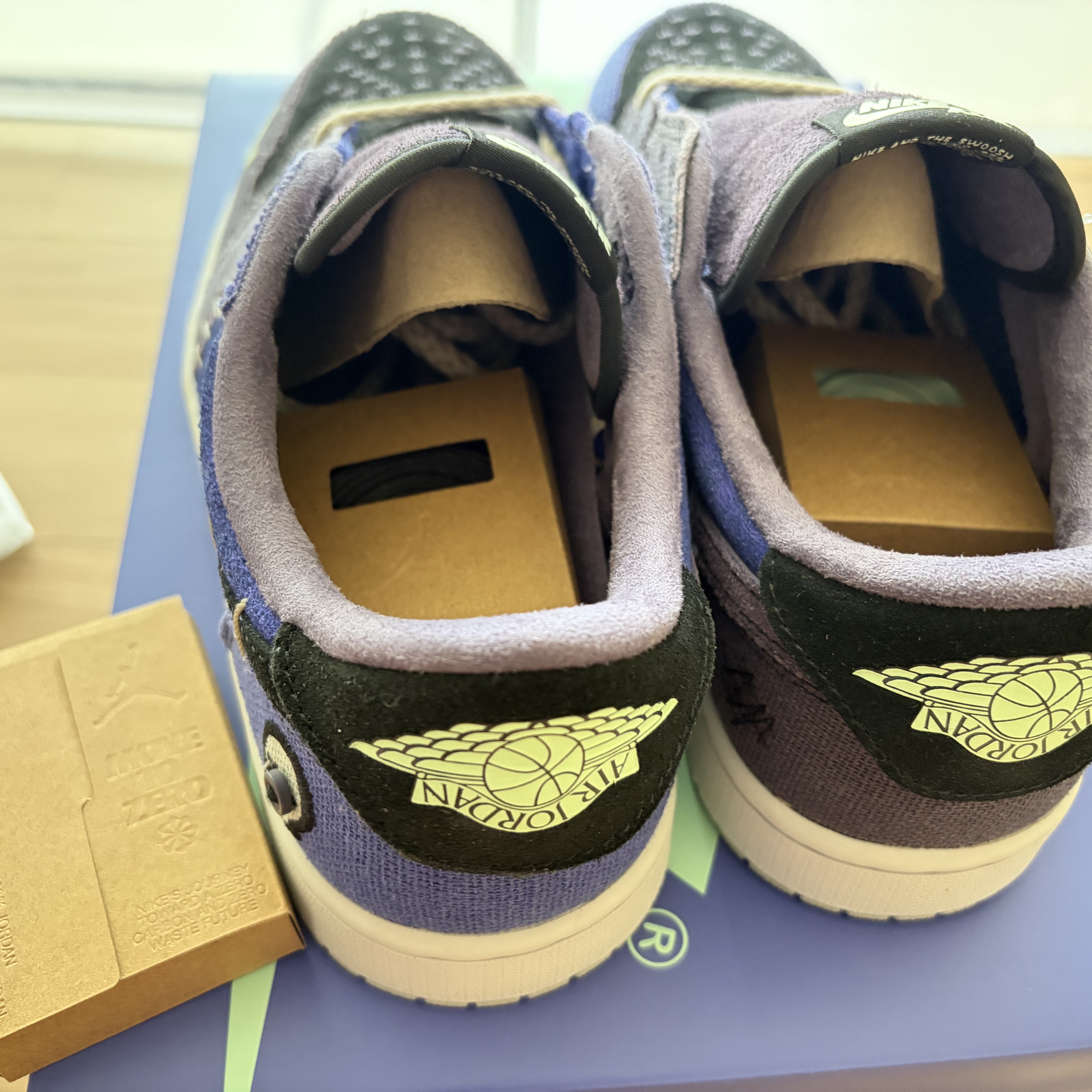 Jordan 1 x Zion Williamson Retro Low OG Regency Purple and Dark Raisin 착용 스타일 - 3