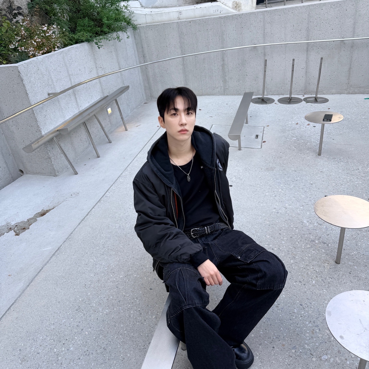 [더블적립]Farfromwhat Far Fade F Charm Bomber 착용 스타일 - 3
