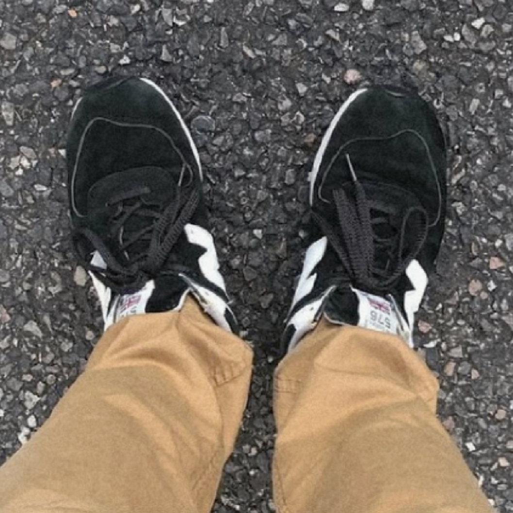 New Balance 576 Made in UK Black Noir 착용 스타일