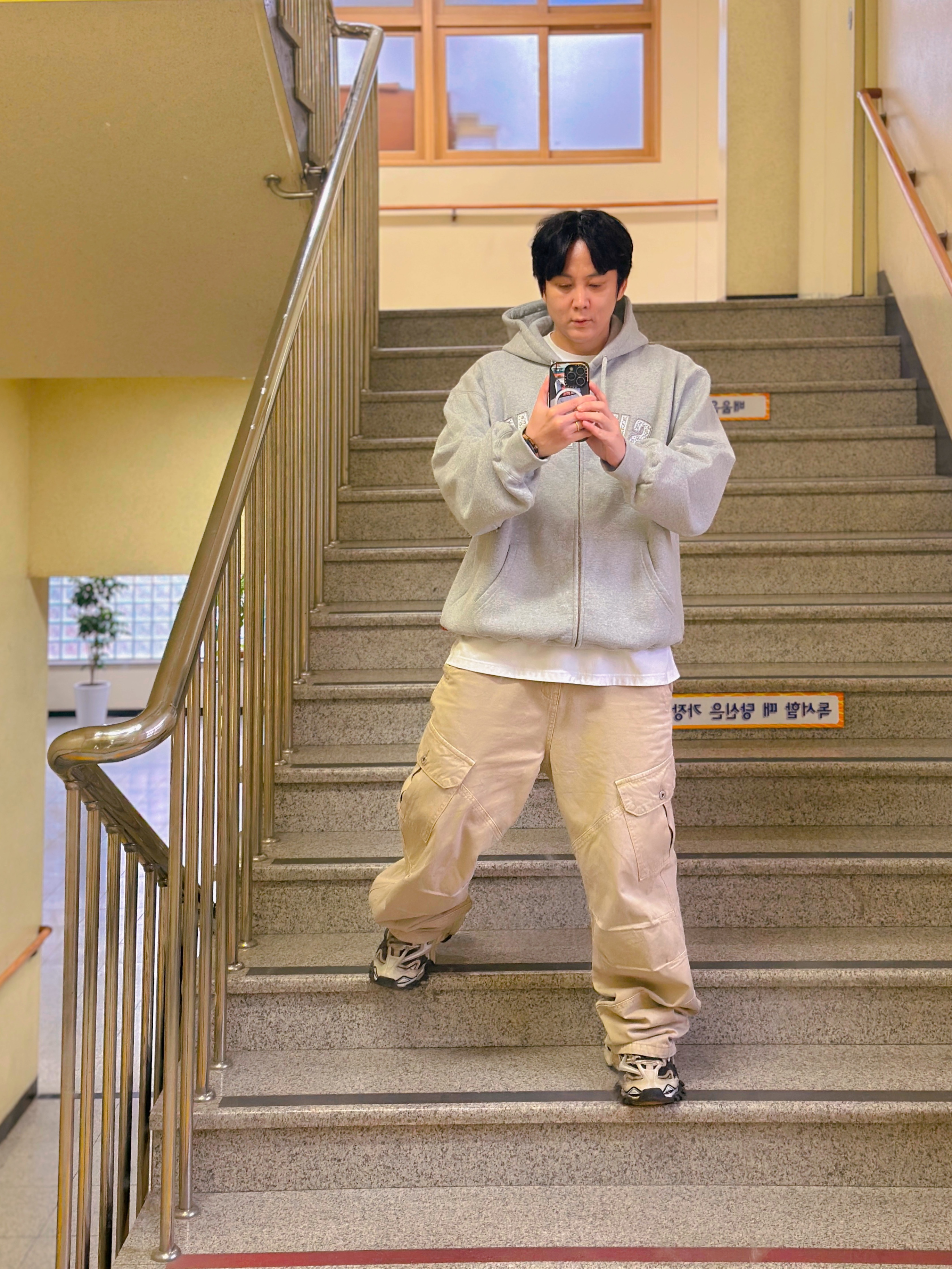 Supreme x B.B. Simon Zip Up Hooded Sweatshirt Heather Grey - 25SS 착용 스타일 - 2