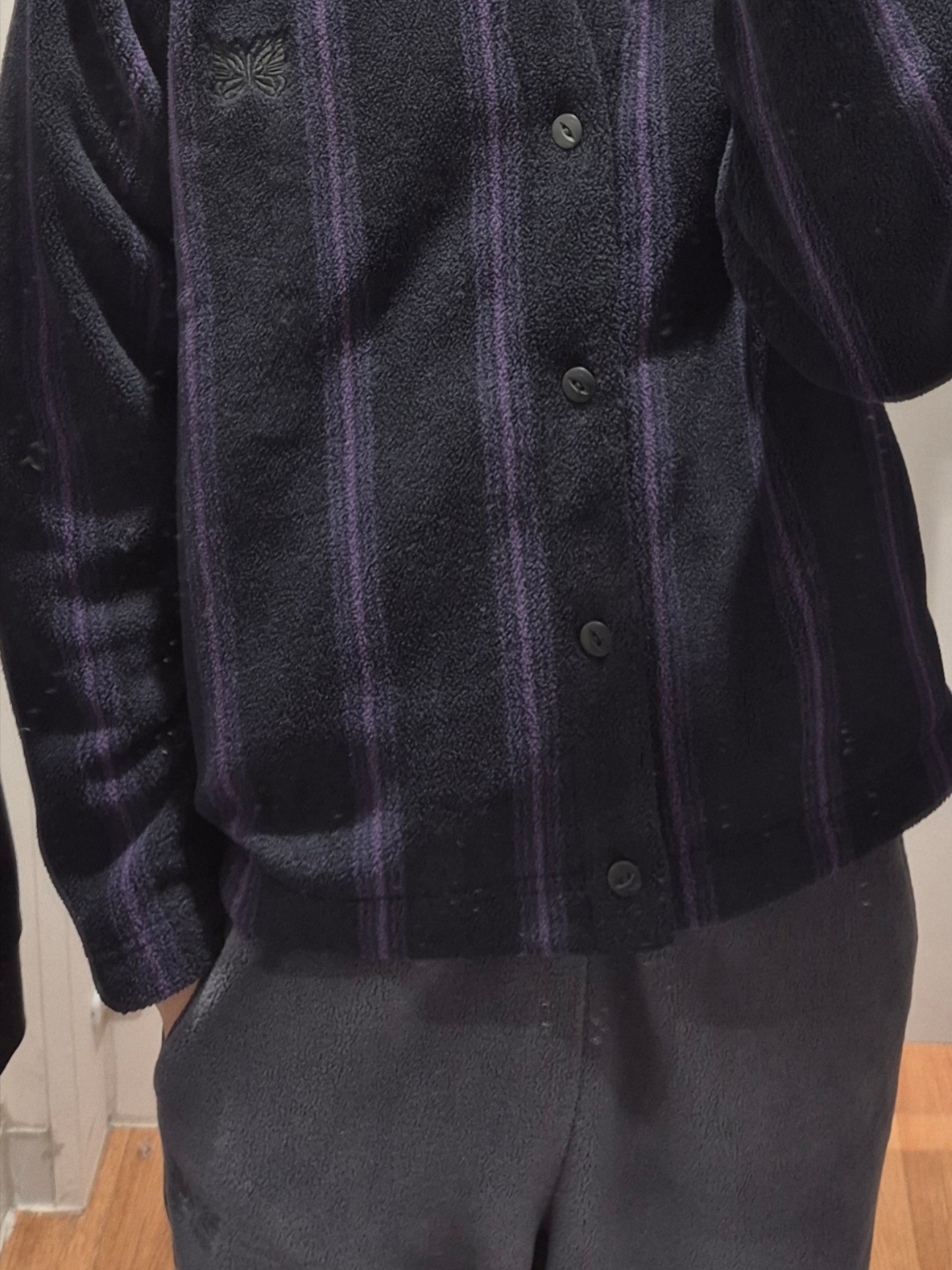 Uniqlo x Needles Fleece Wide Pants Dark Gray - KR, Uniqlo x Needles Fleece Oversized Cardigan Black - KR 착용 스타일