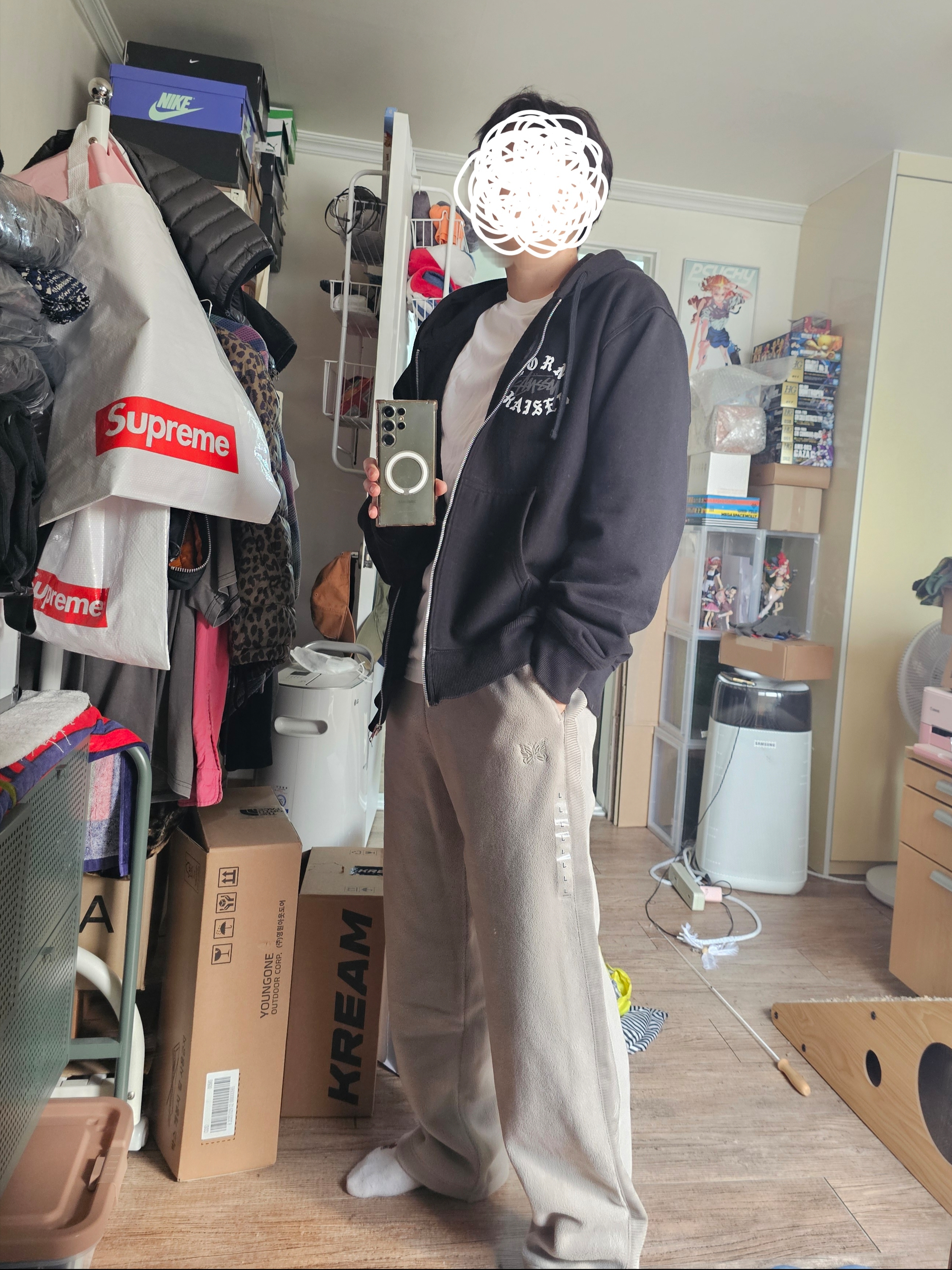 Uniqlo x Needles Fleece Wide Pants Beige - KR 착용 스타일