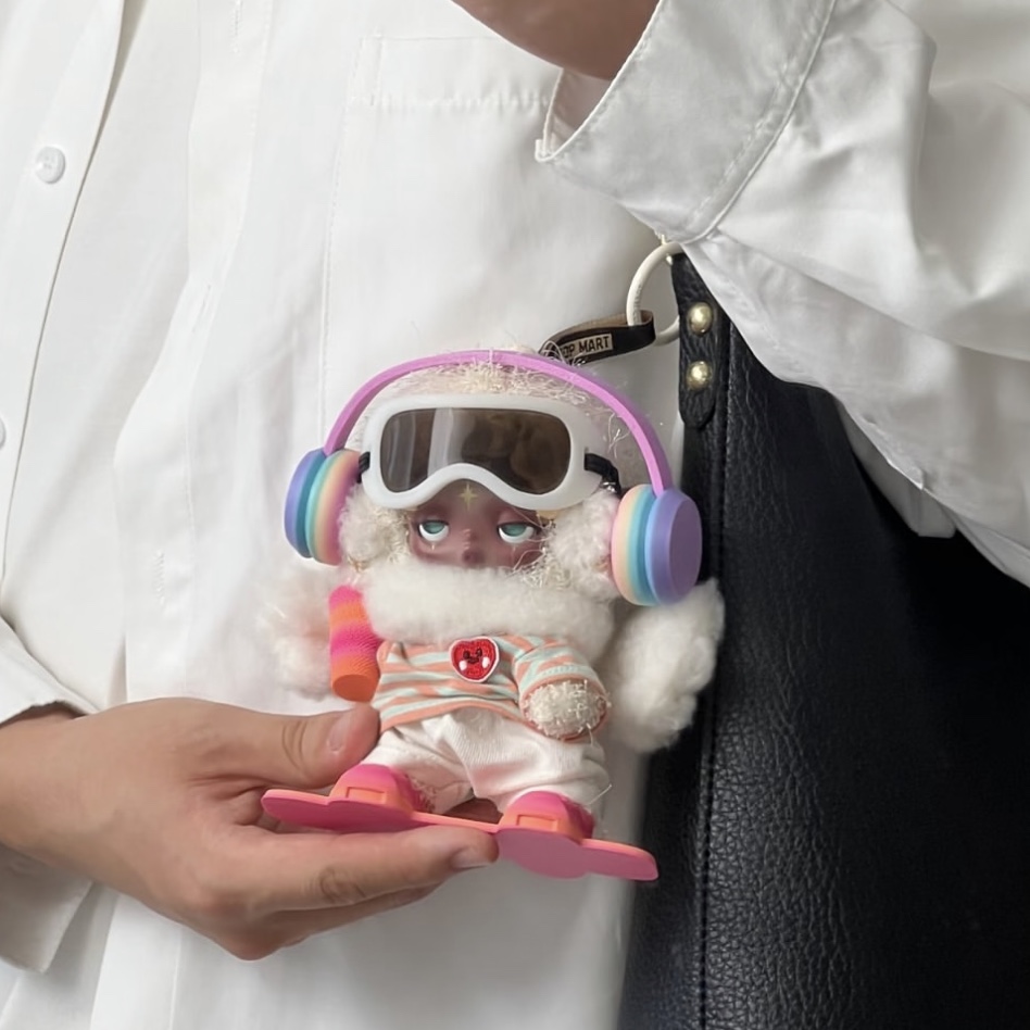 Pop Mart Skullpanda You Found Me ! Series Plush Doll Pendant Sandman (Opened Case) 착용 스타일