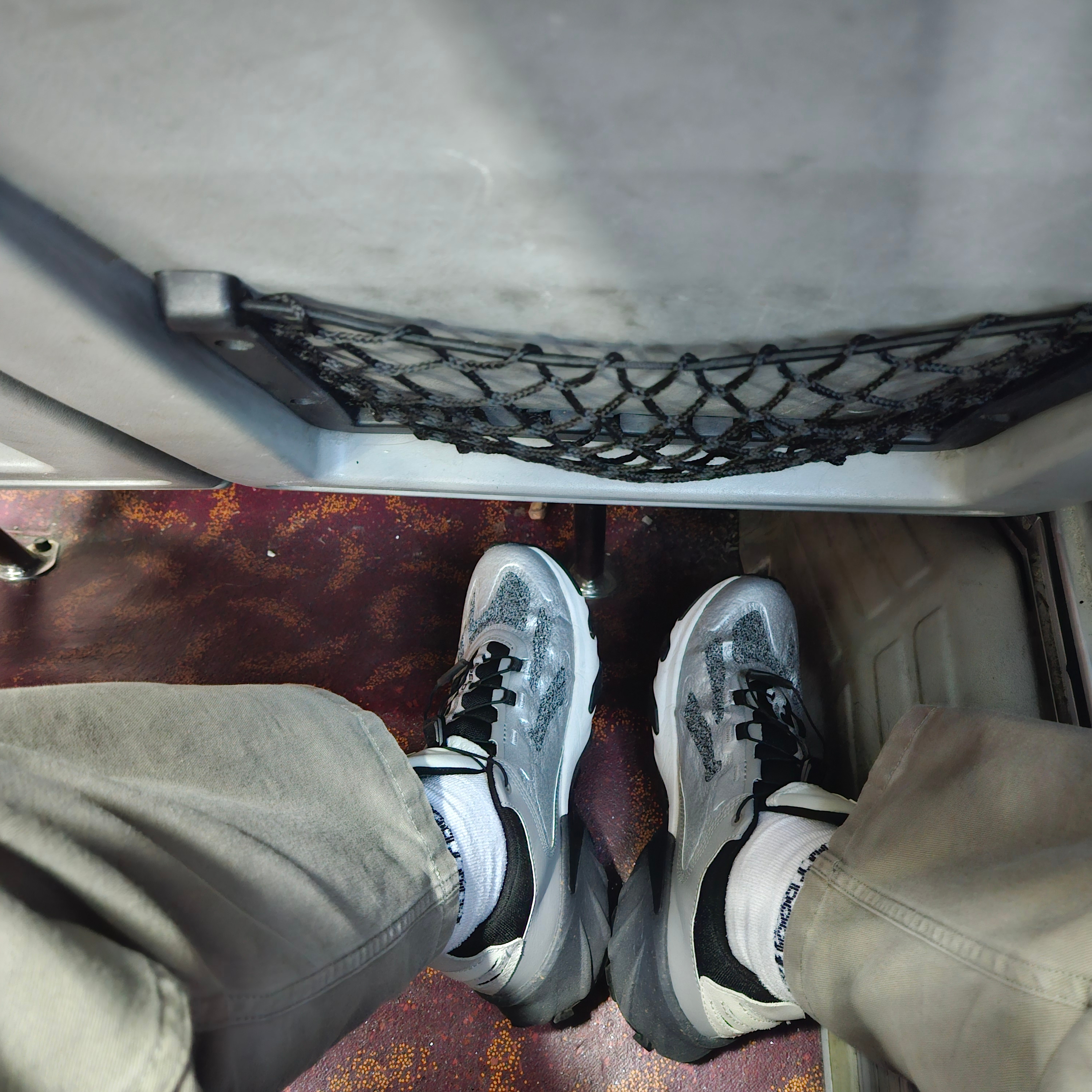 Salomon Speedverse PRG Silver Frost Grey Lunar Rock 착용 스타일