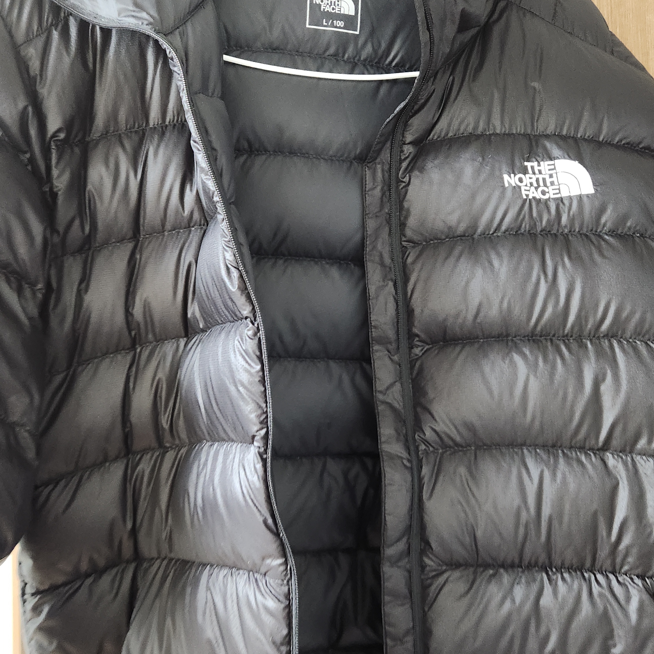 The North Face Matier EX RDS Down Hoodie Black 착용 스타일 - 1