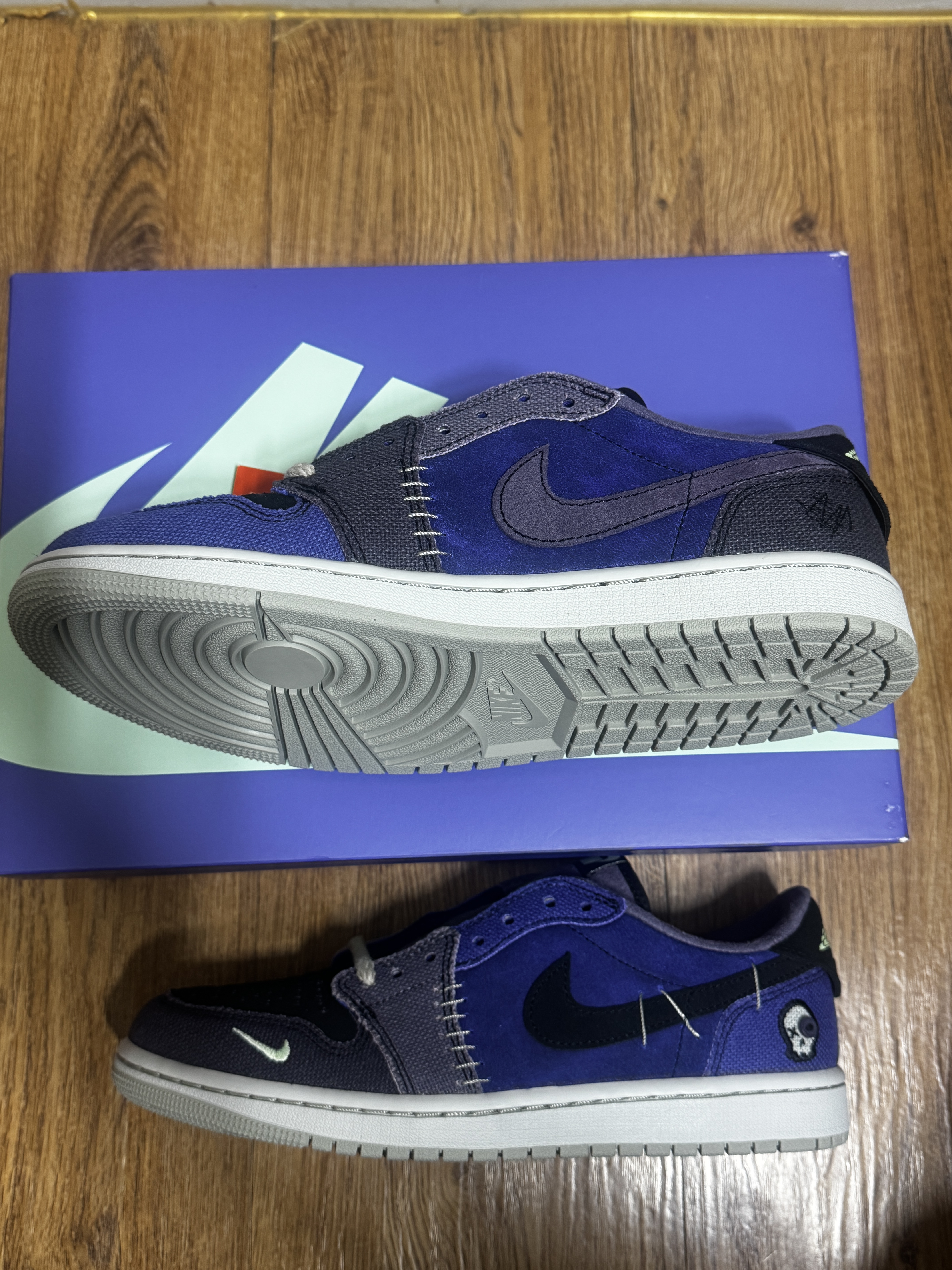 Jordan 1 x Zion Williamson Retro Low OG Regency Purple and Dark Raisin 착용 스타일 - 1