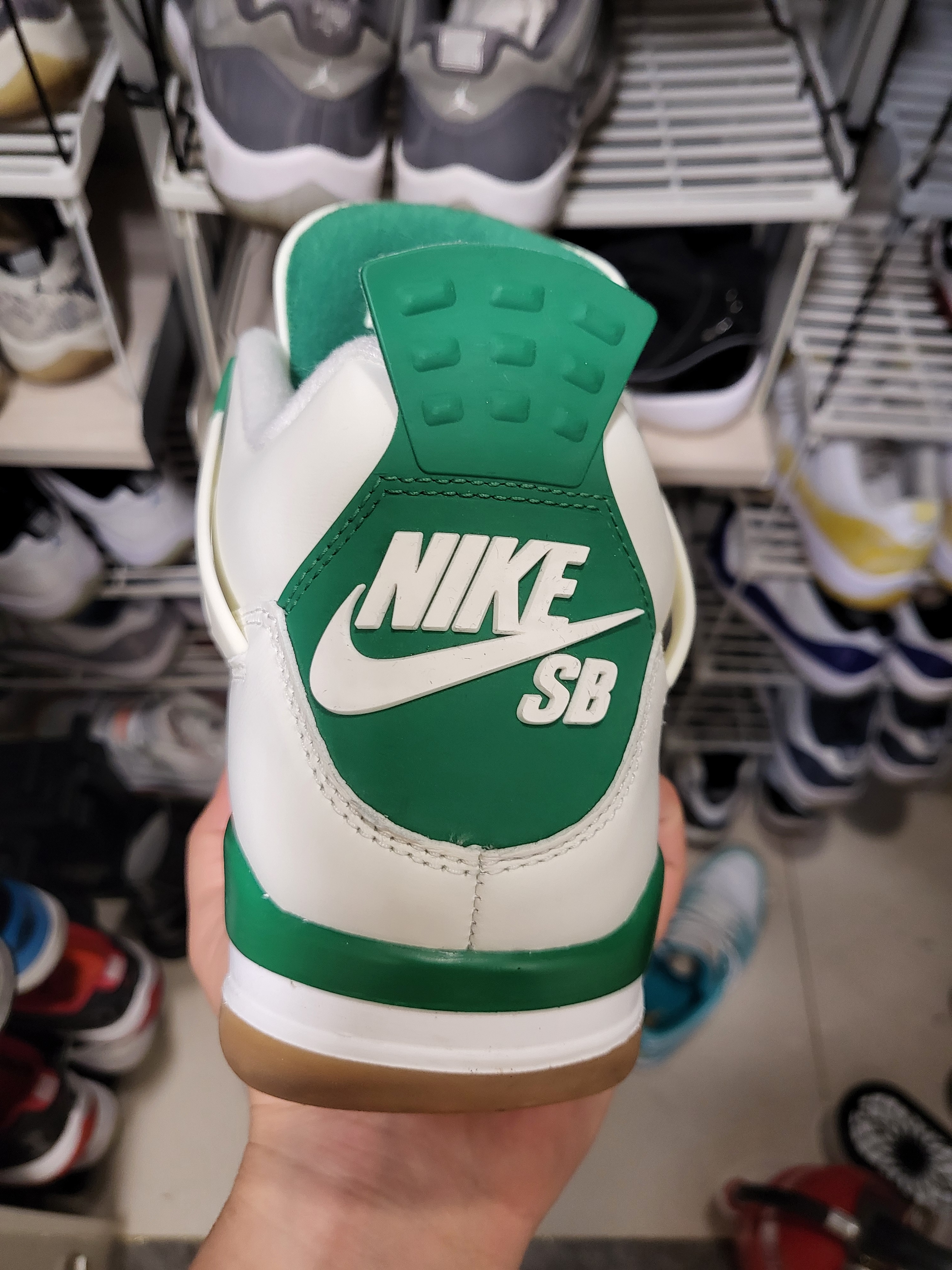 Jordan 4 x Nike SB Retro SP Pine Green 착용 스타일 - 2