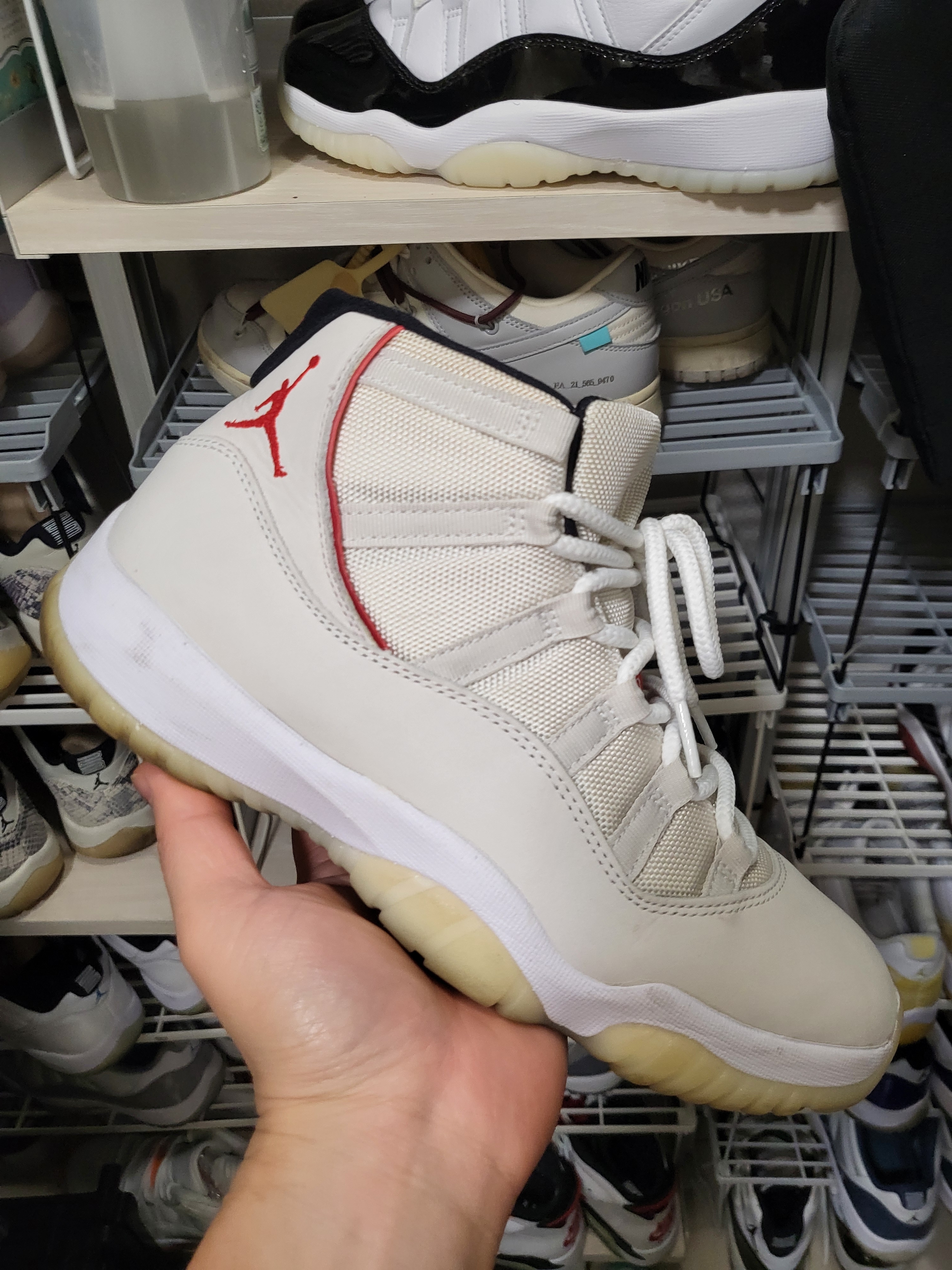 (GS) Jordan 11 Retro Platinum Tint, Jordan 11 Retro Platinum Tint 착용 스타일 - 1