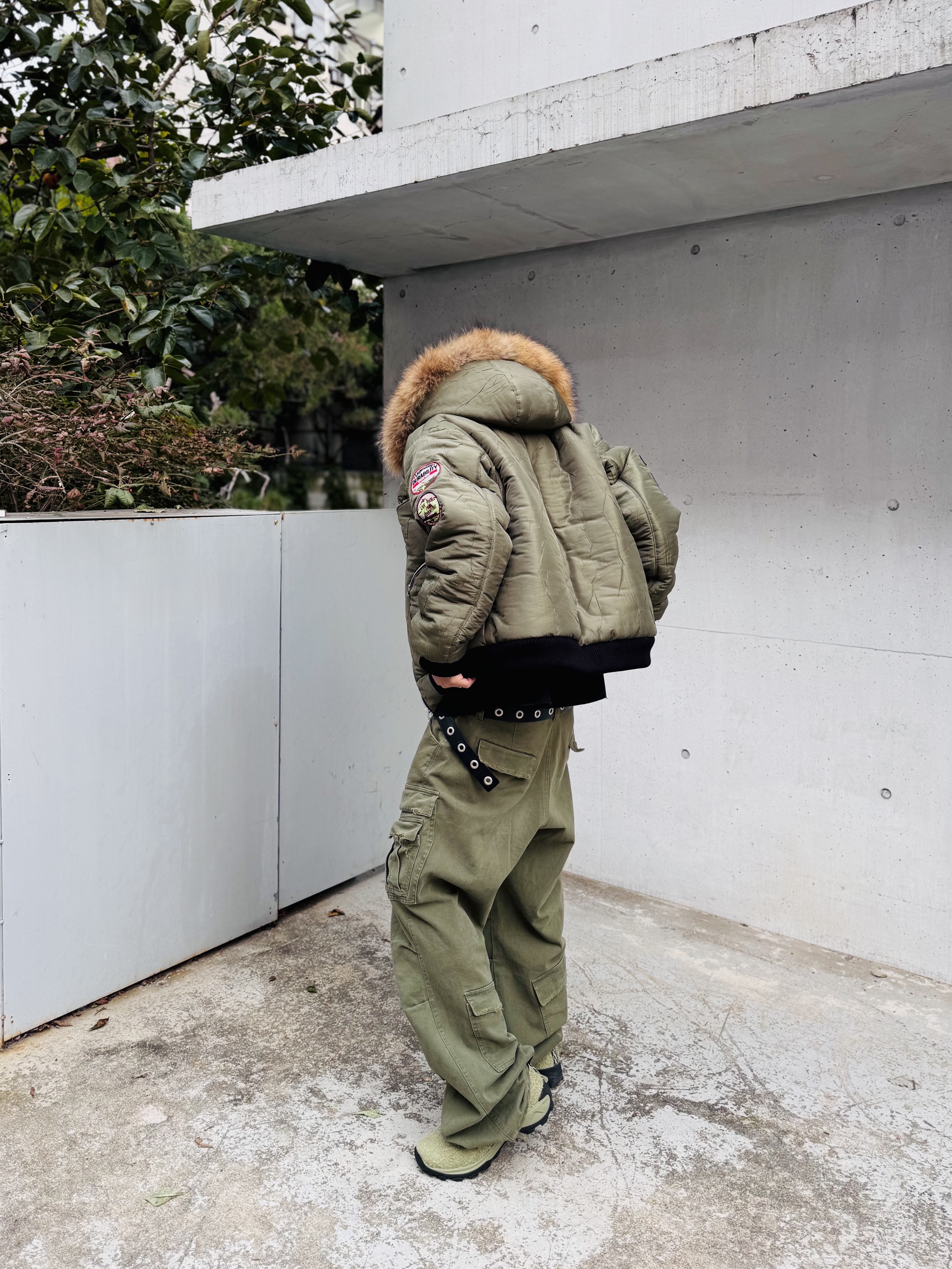 Nonnod Double Pocket Cargo Pants Vintage Khaki, Merrell Winter Moc 3 1TRL Herb 착용 스타일 - 3