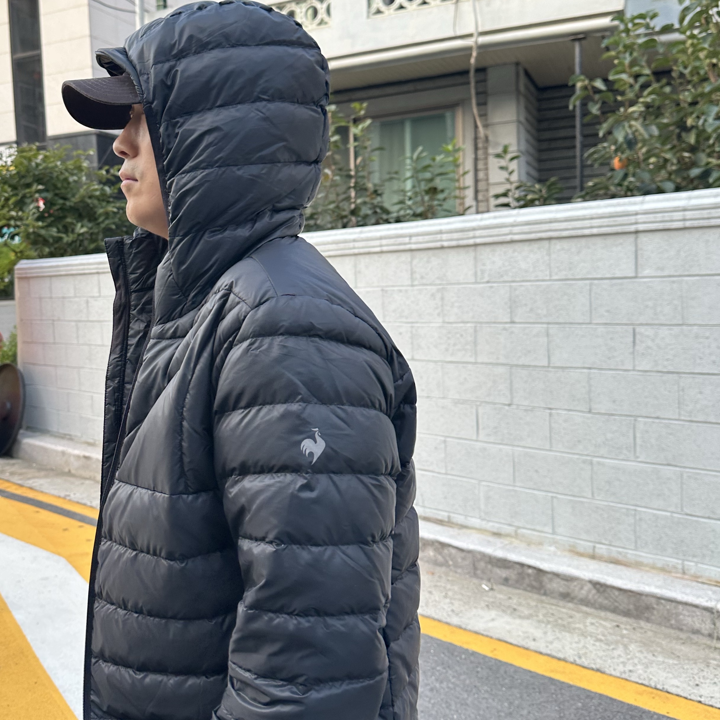 Arc'teryx Cerium Hoody Black 착용 스타일 - 3