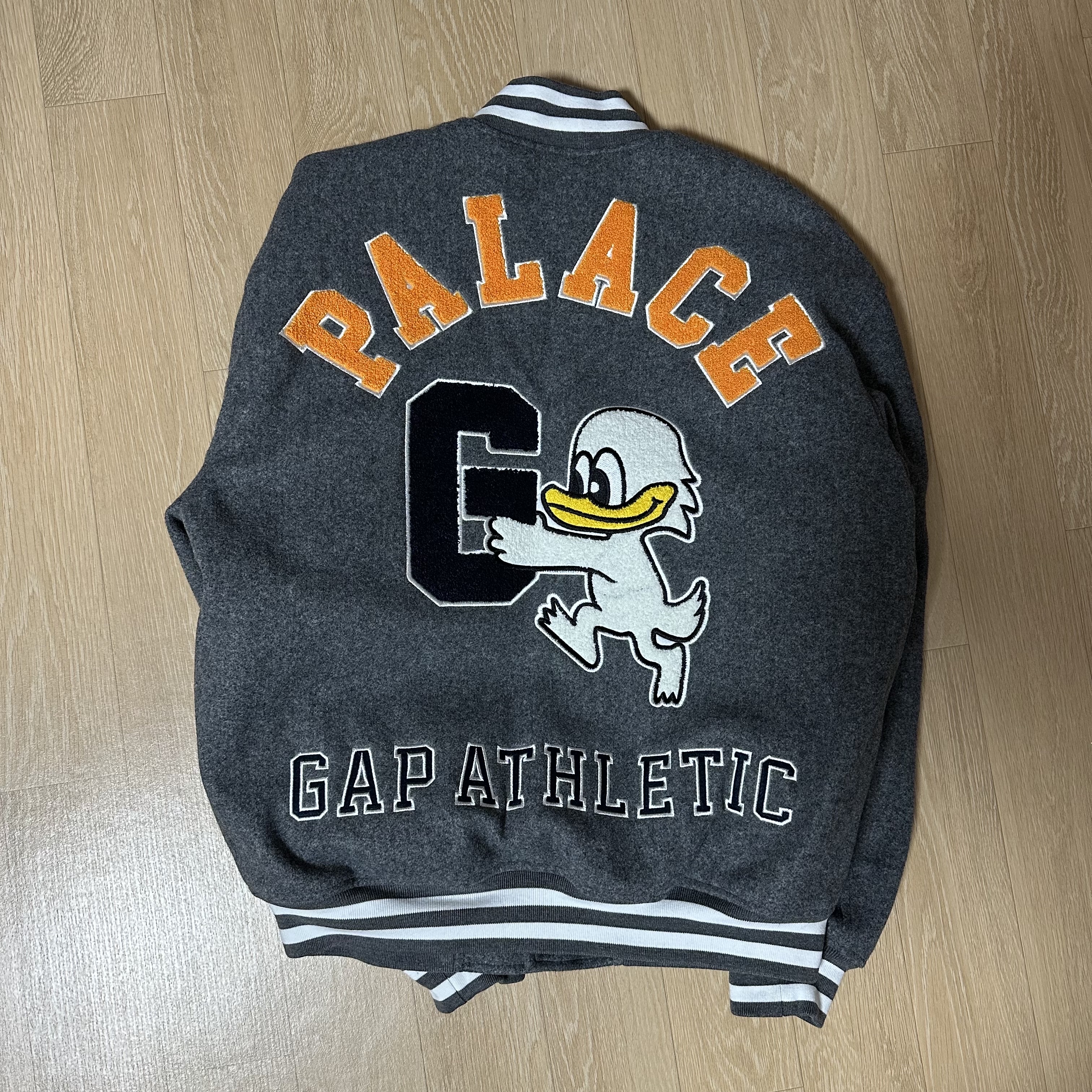 Palace x Gap Varsity Jacket Grey - 24SS 착용 스타일 - 2