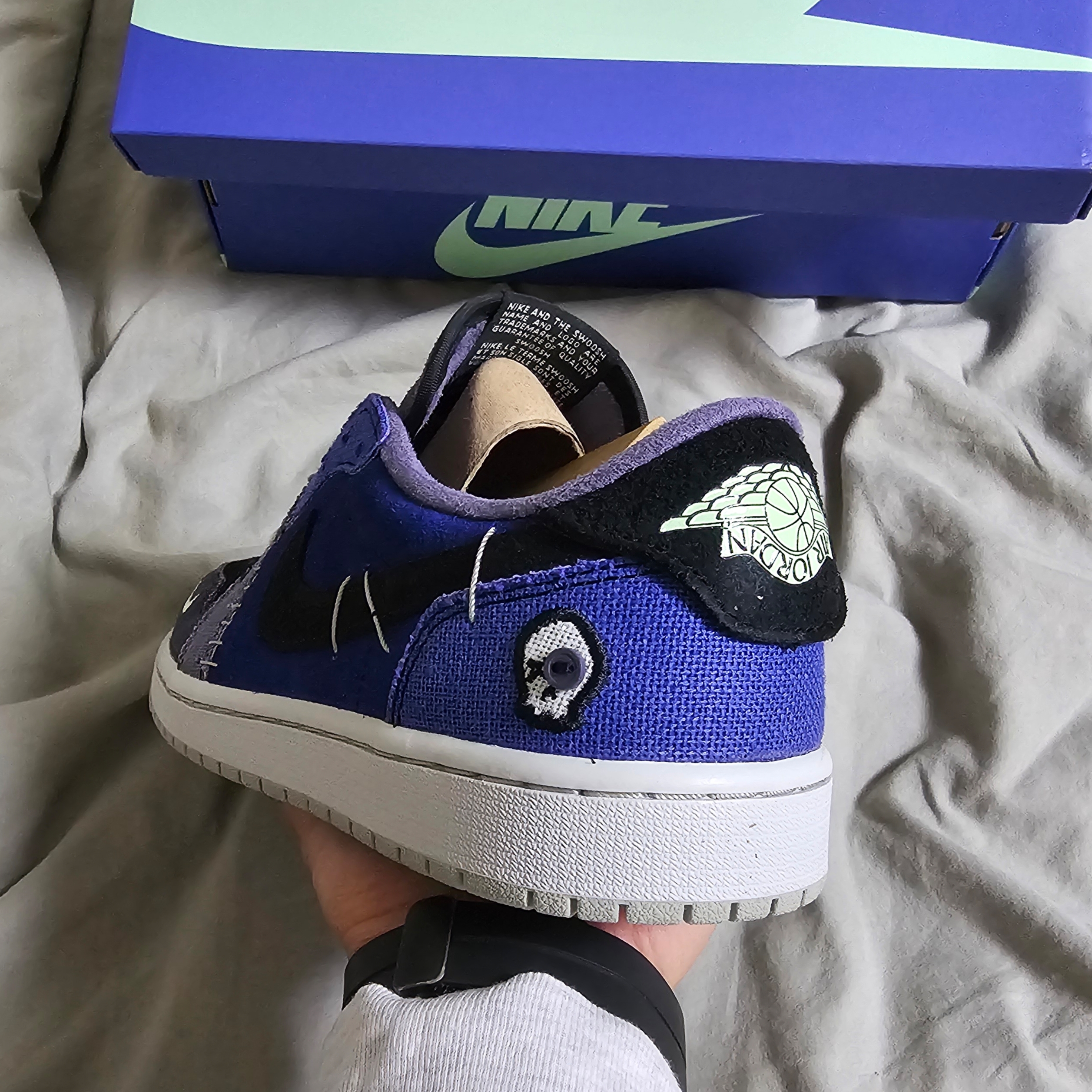 Jordan 1 x Zion Williamson Retro Low OG Regency Purple and Dark Raisin 착용 스타일 - 3
