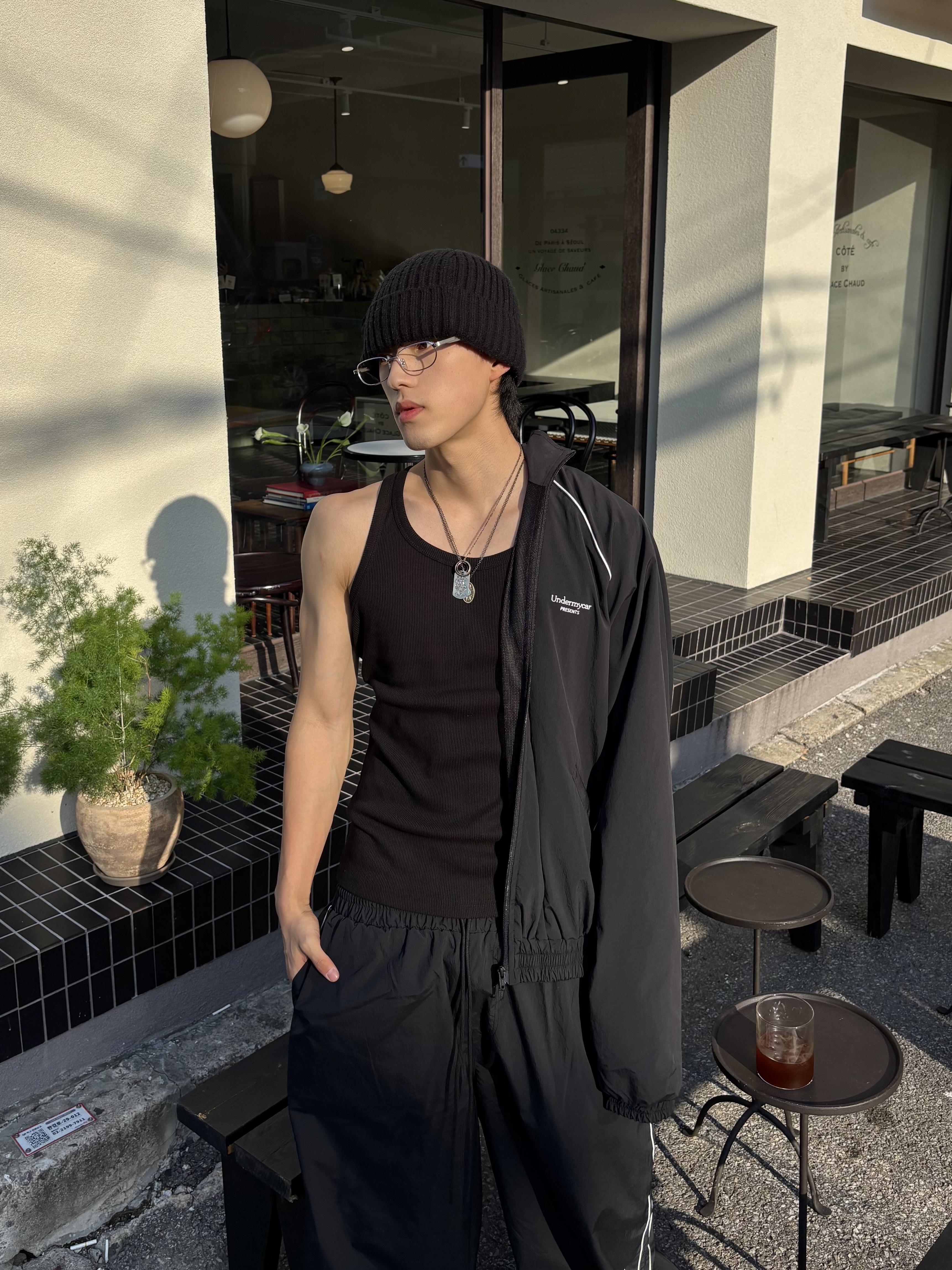 Undermycar MU.132 Original Logo Piping Line Track Jacket Black, Undermycar Mu.126 Original Logo Piping Line Nylon Pants Black 착용 스타일 - 5