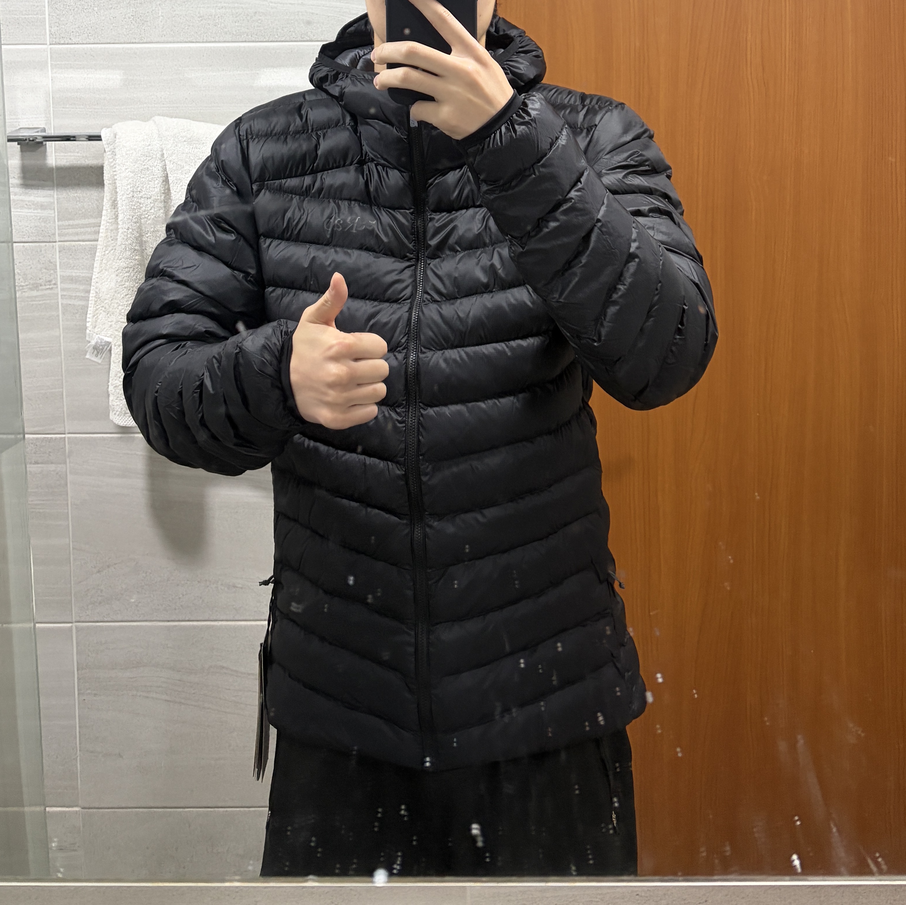 Rab Cirrus Alpine Insulated Jacket Black 착용 스타일