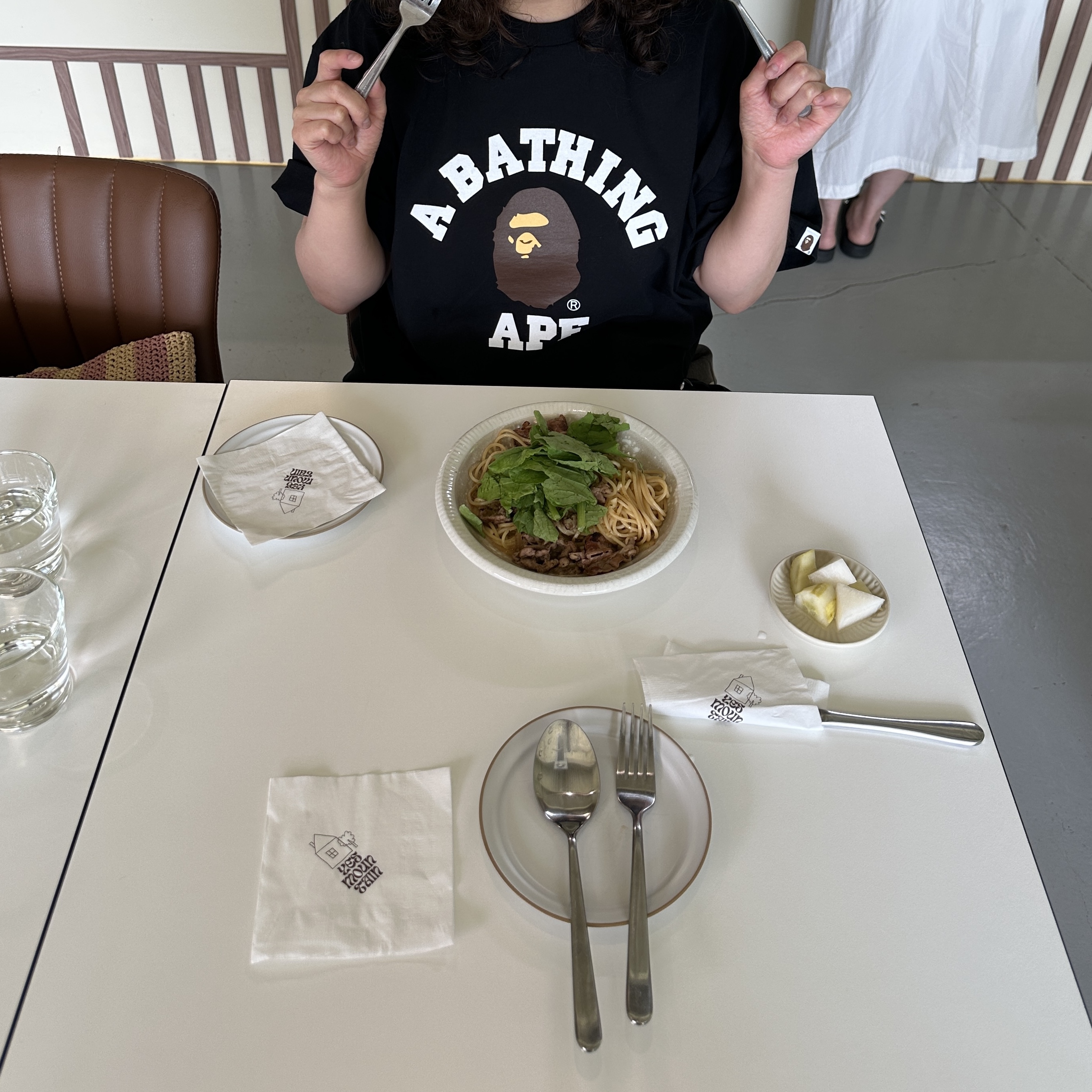 BAPE College T-Shirt Black 착용 스타일