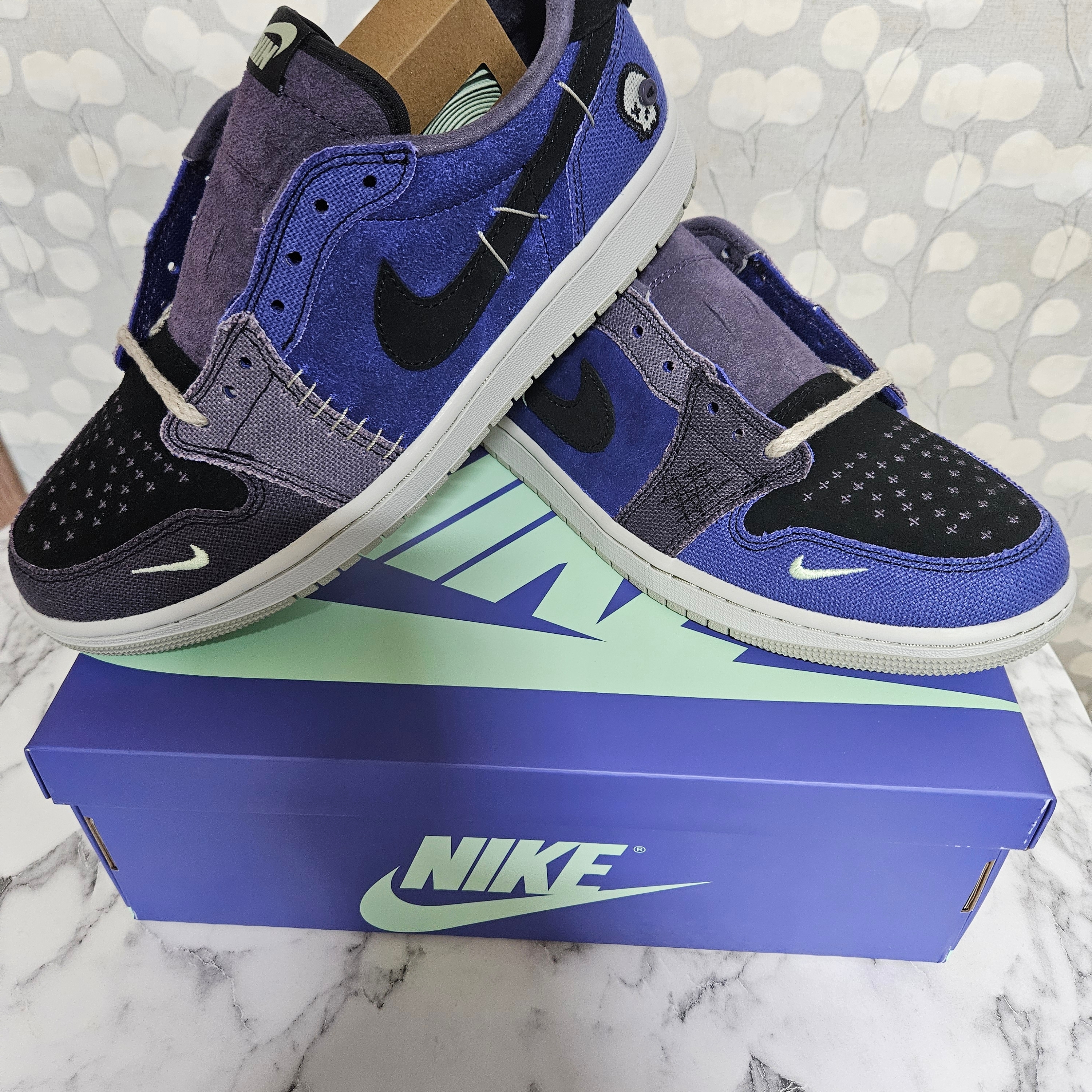 Jordan 1 x Zion Williamson Retro Low OG Regency Purple and Dark Raisin 착용 스타일 - 2
