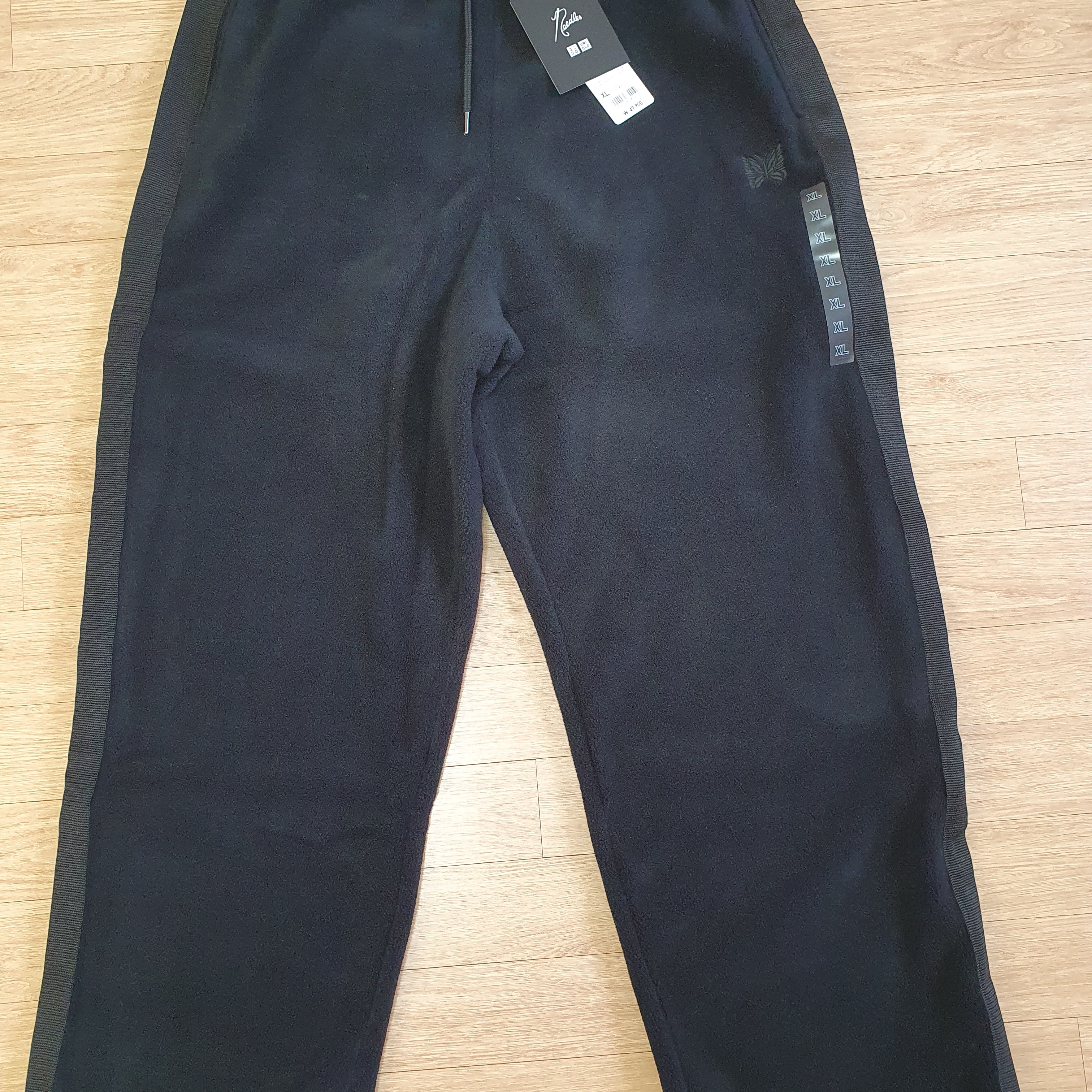 Uniqlo x Needles Fleece Wide Pants Black - KR 착용 스타일 - 1