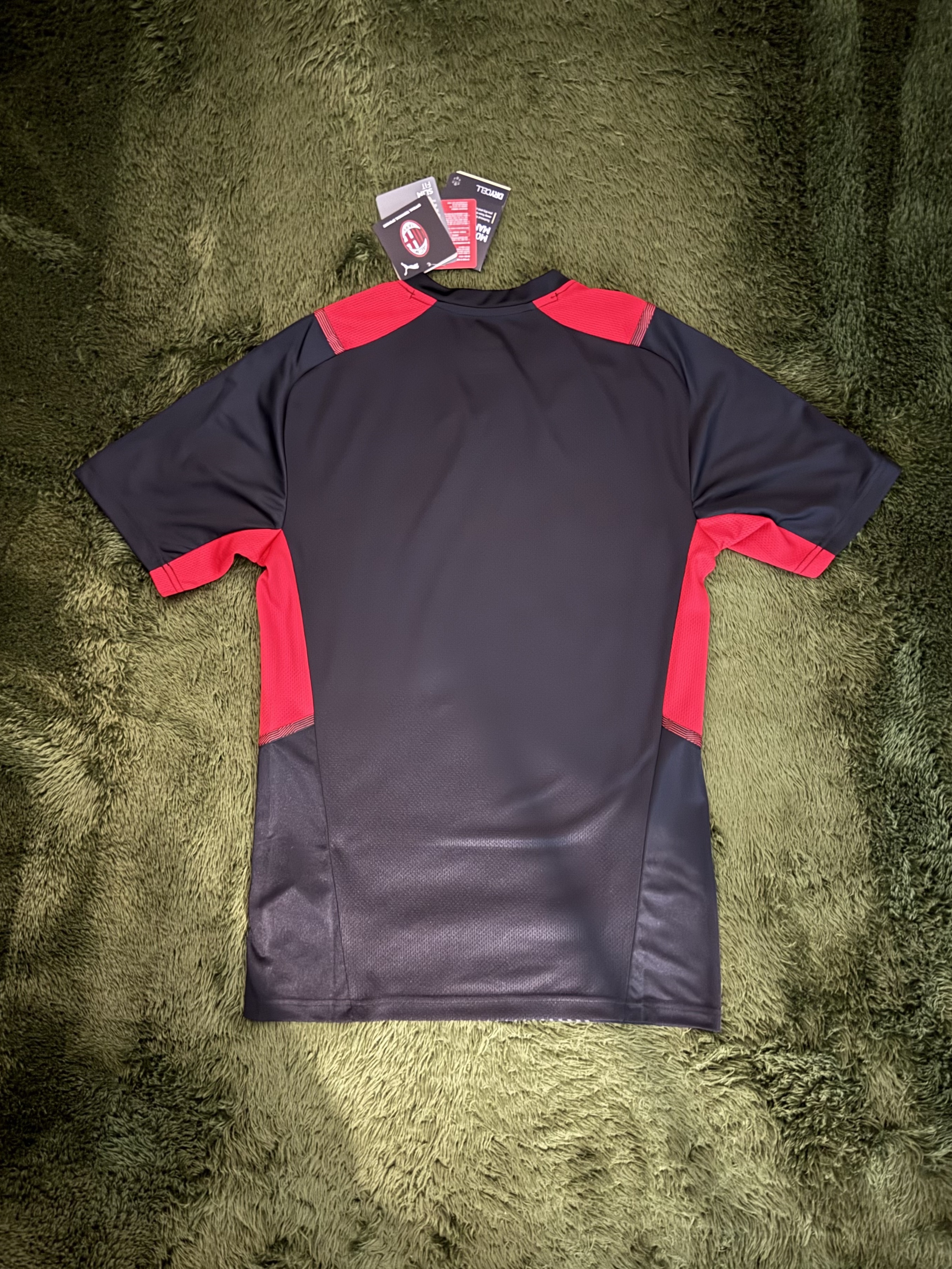 Puma x ACM Training Jersey Black Tango Red (Non Marking Ver.) 착용 스타일 - 7