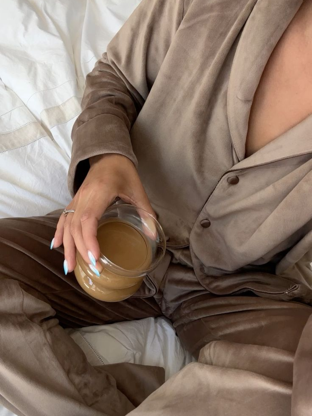 Foli Unisex Pale Pink Long PJ Set, Foli Unisex Tencel Span Long PJ Set Light Blue 착용 스타일 - 4