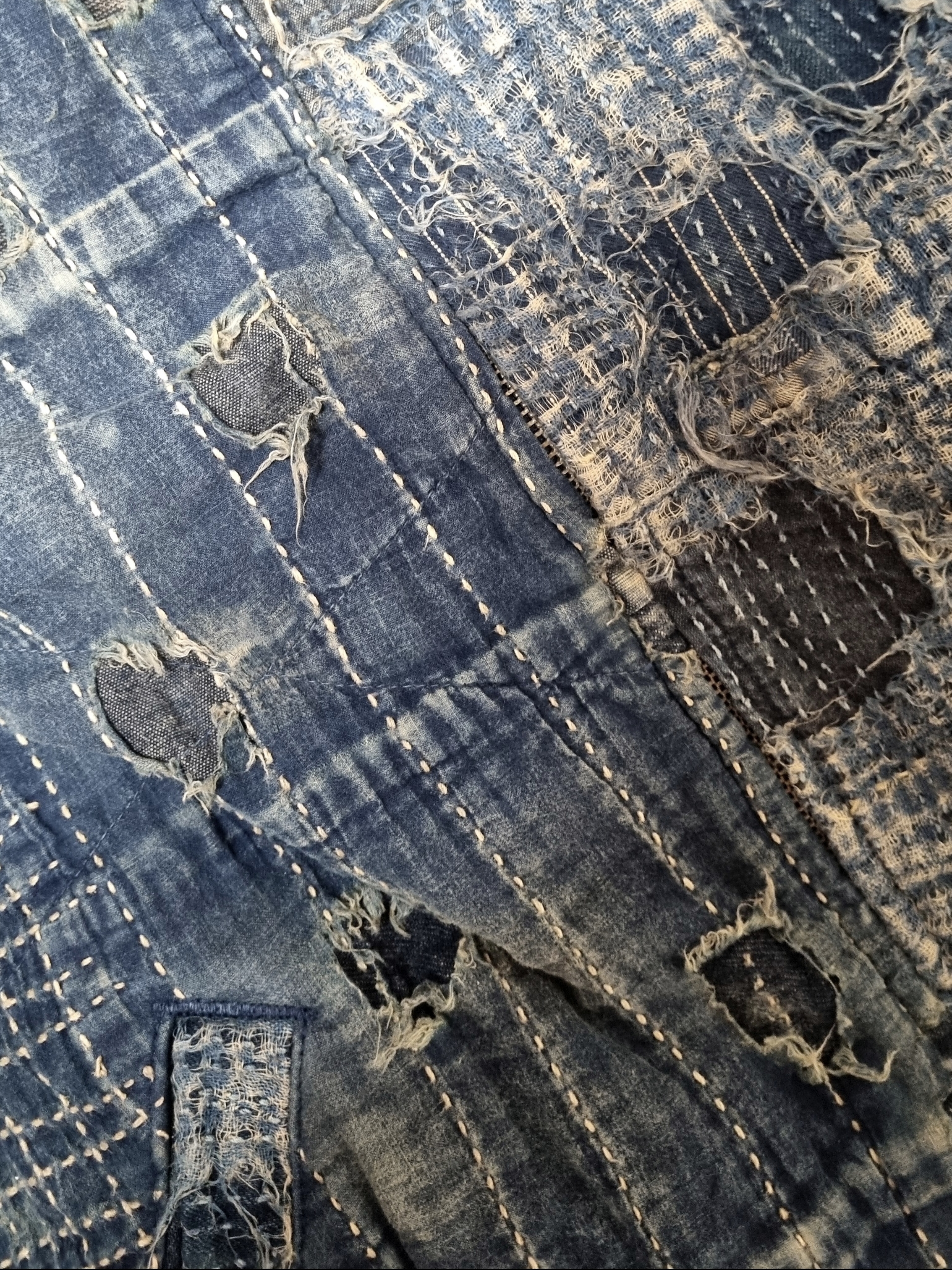 Kapital Boro T Back Drizzler Jacket Indigo, Muds Kkachi Tiger Badge 착용 스타일 - 4