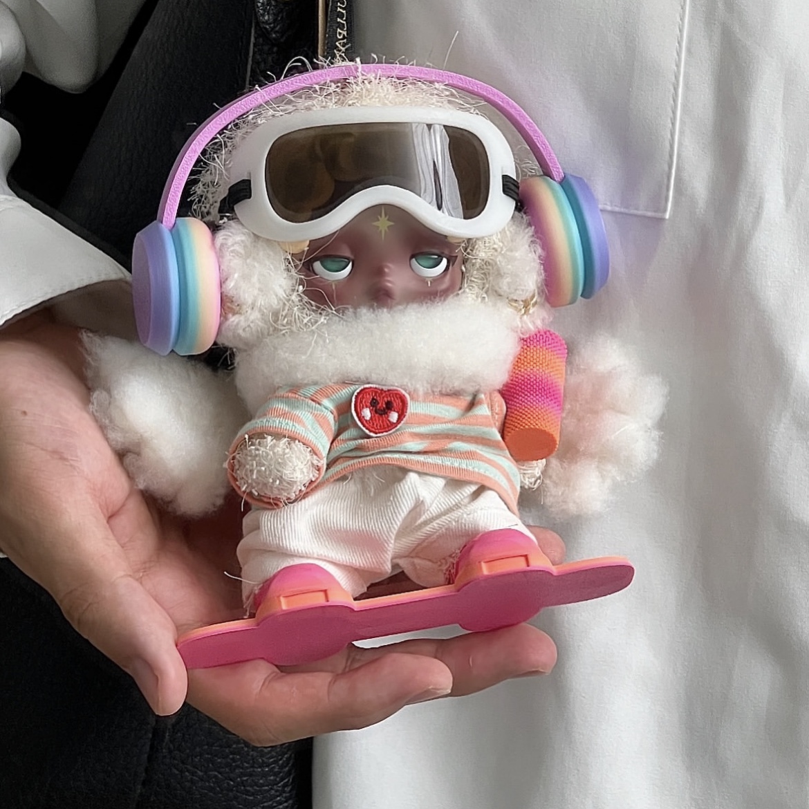 Pop Mart Skullpanda You Found Me ! Series Plush Doll Pendant Sandman (Opened Case) 착용 스타일