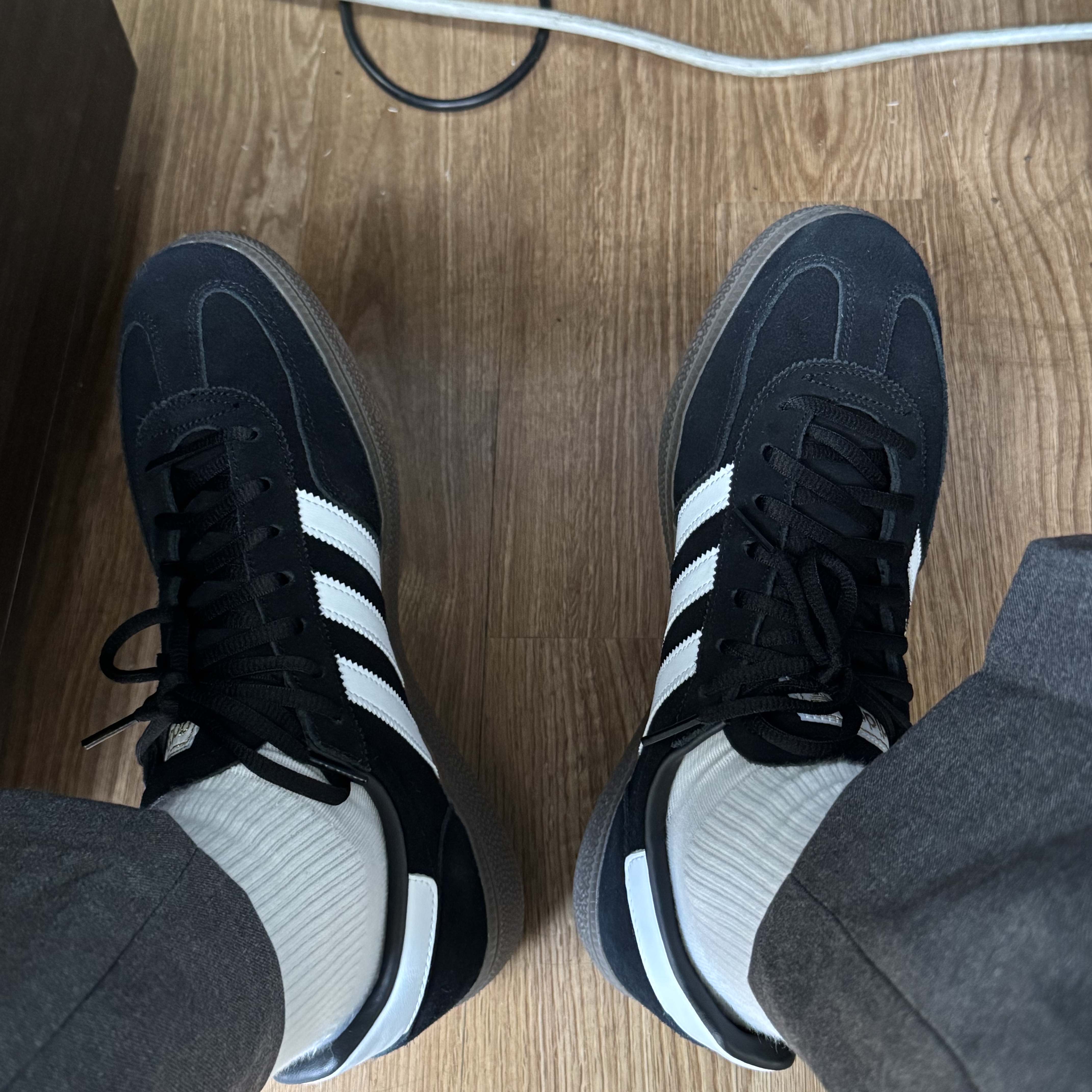 Adidas Spezial Handball Core Black 착용 스타일 - 2