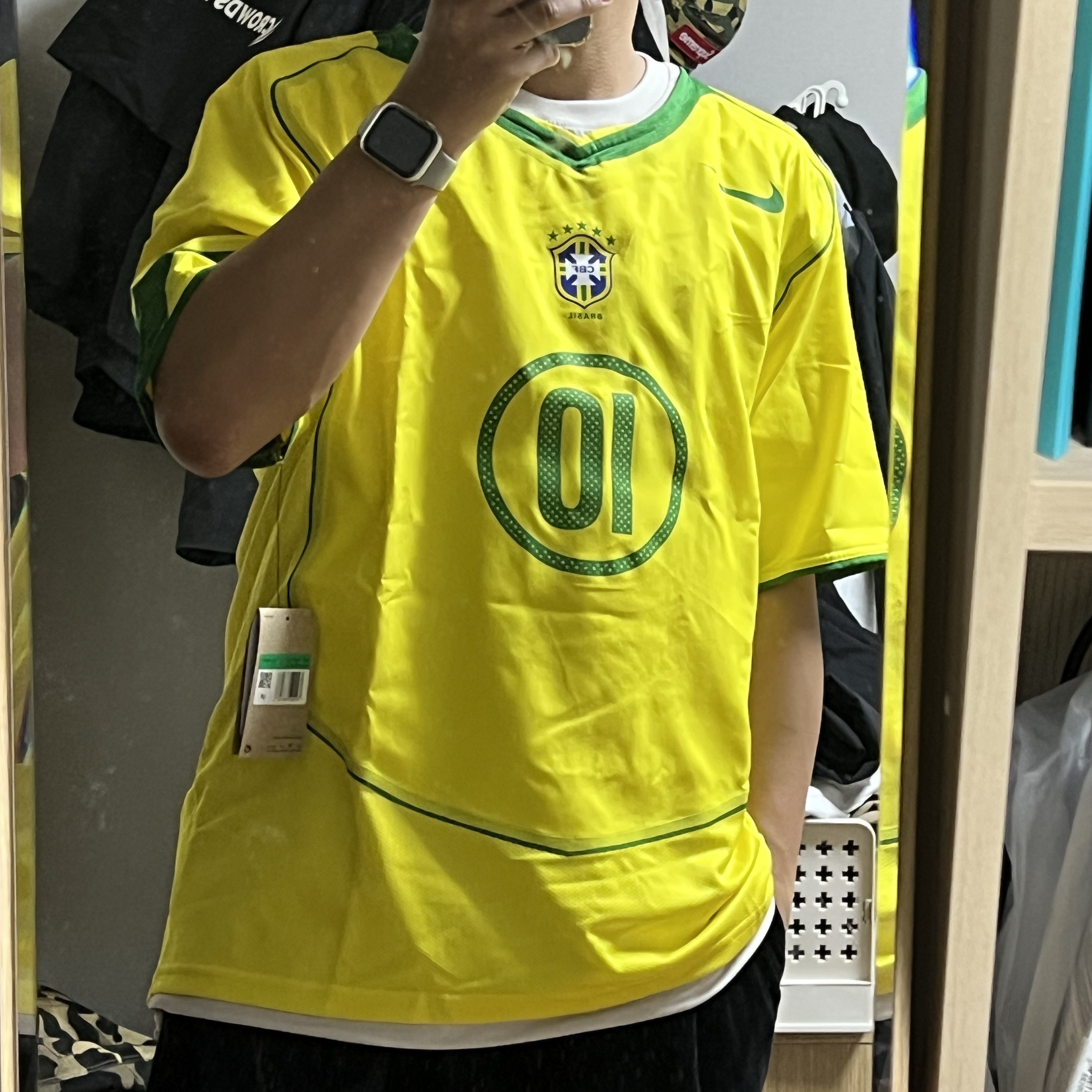 Nike Ronaldinho Brazil 2004 Total 90 Reissue Soccer Replica Jersey (Marking Ver.), BAPE Mixed 1st Camo Shoulder Bag Bape Legacy Multi 착용 스타일