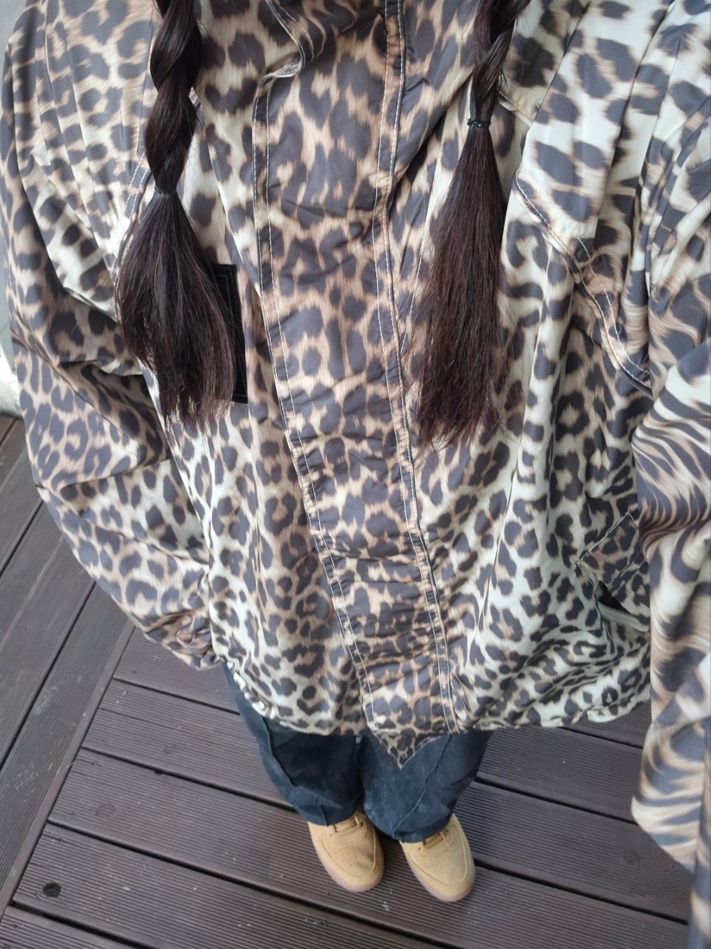(W) Ganni Leopard Print Nylon Jacket Almond Milk, Nike Air Force 1 '07 WB Flax 착용 스타일