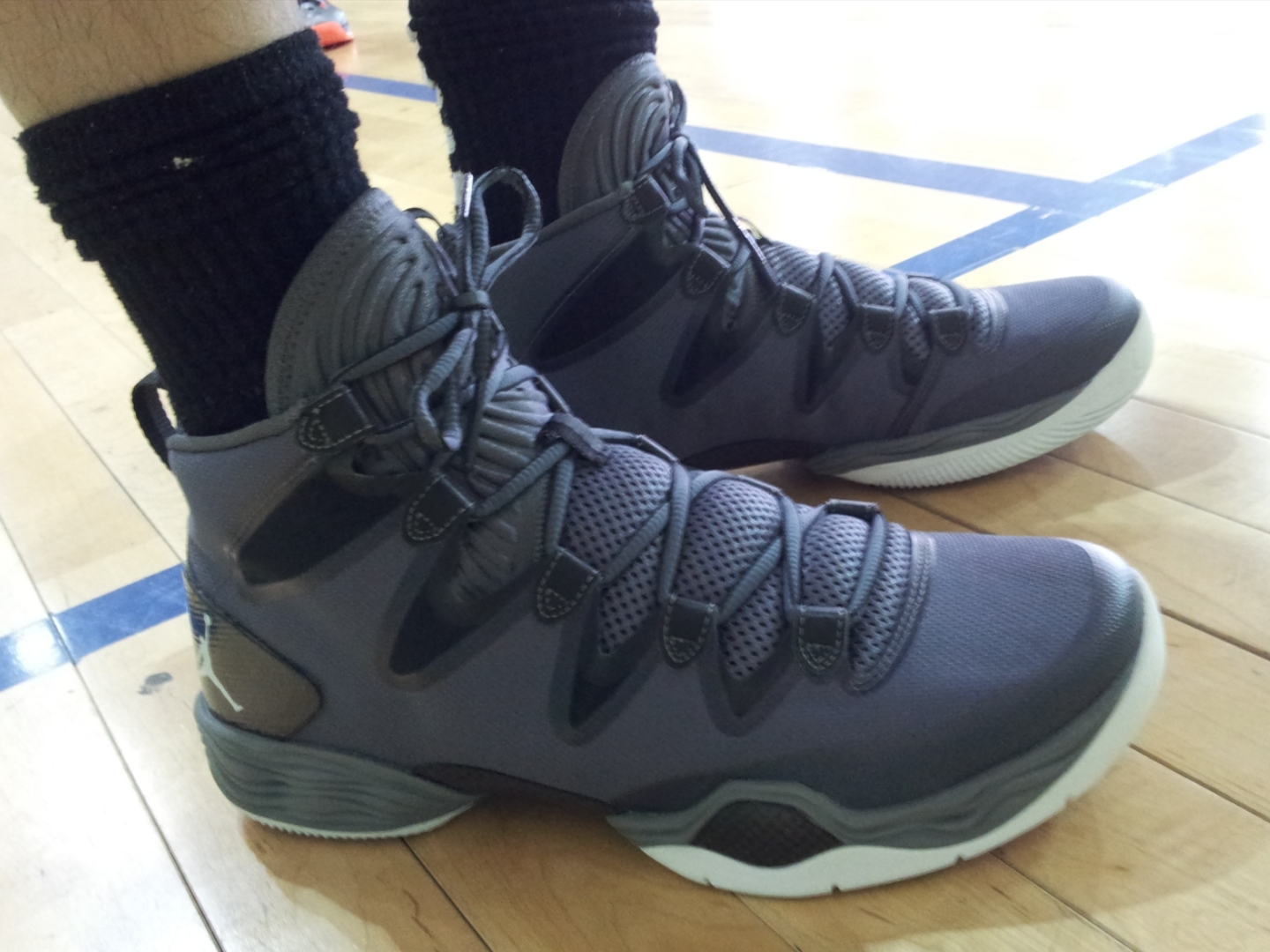 Jordan XX8 SE Cool Grey 착용 스타일