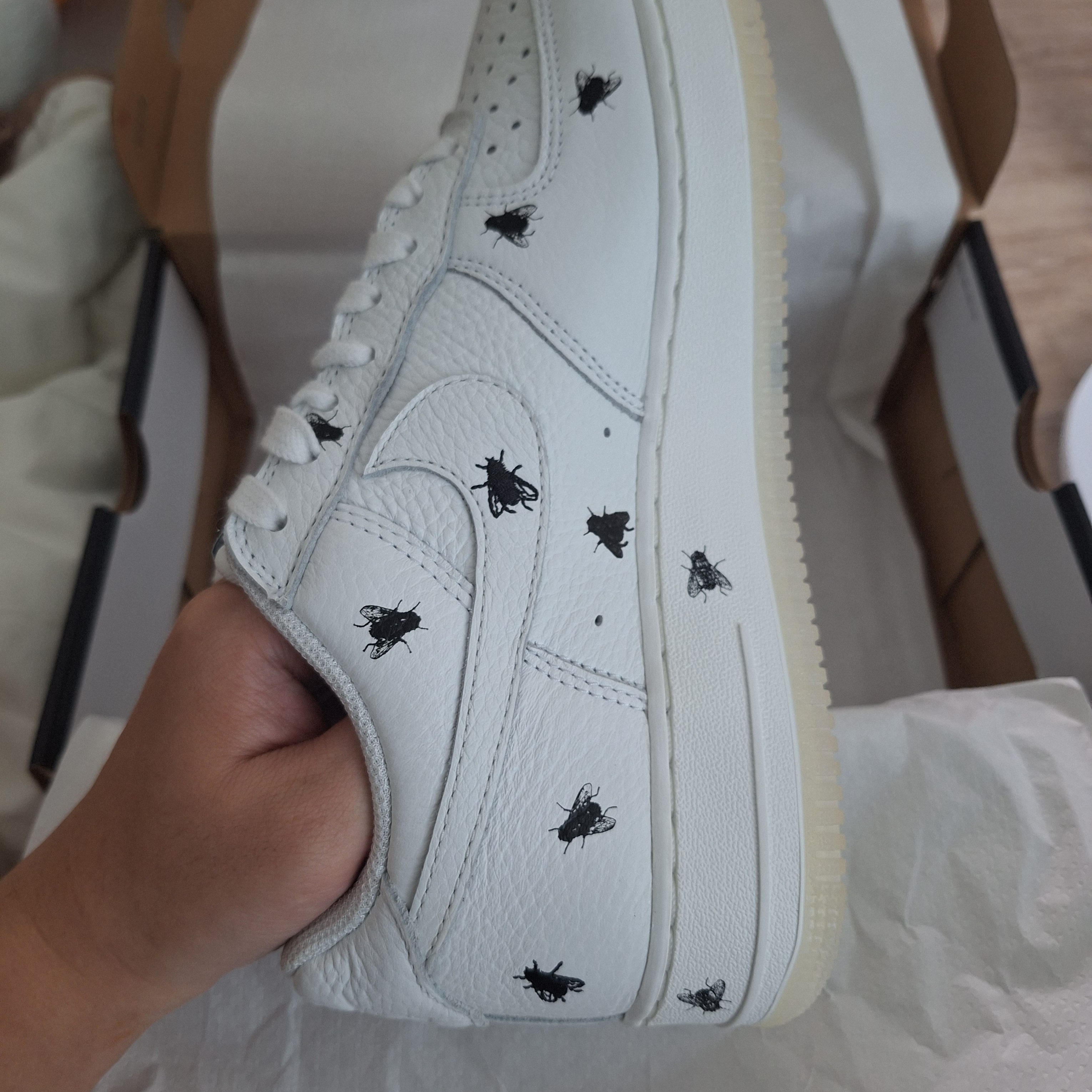 Nike Air Force 1 Retro Summit White and Black 착용 스타일 - 2
