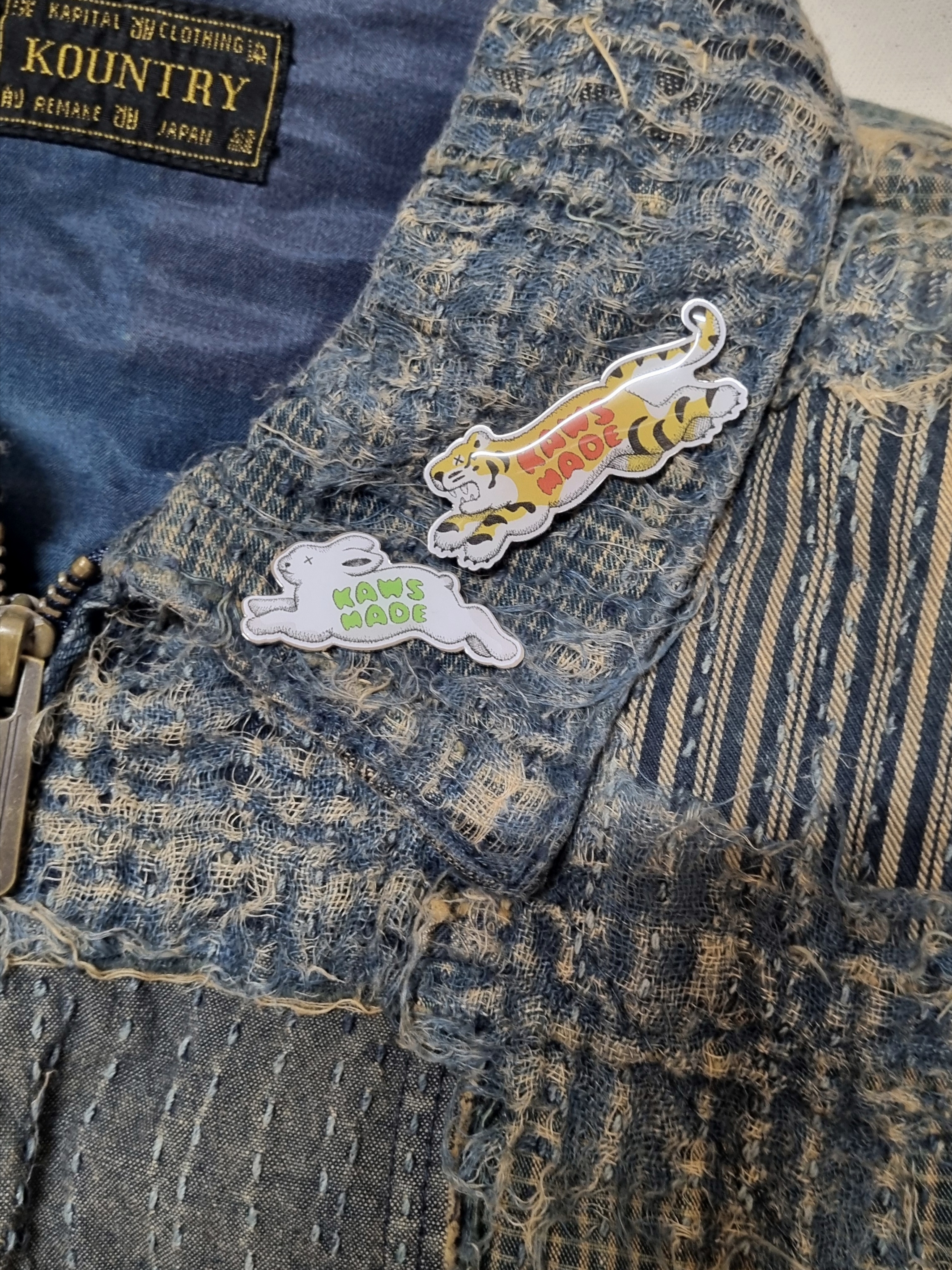 Kapital Boro T Back Drizzler Jacket Indigo, Muds Kkachi Tiger Badge 착용 스타일 - 3